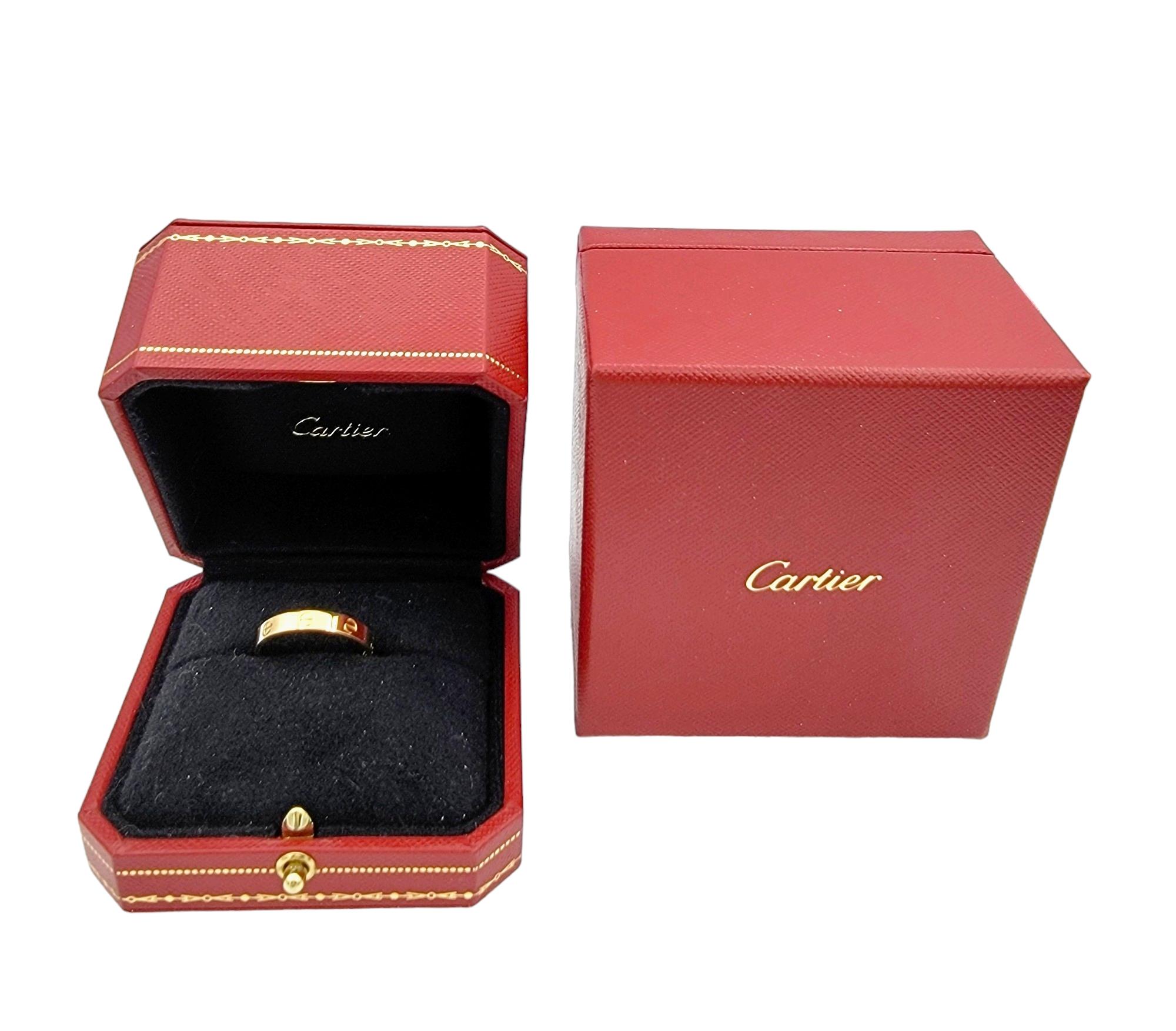 Cartier Love Collection Wedding Band Ring Set in Polished 18 Karat Yellow Gold For Sale 4