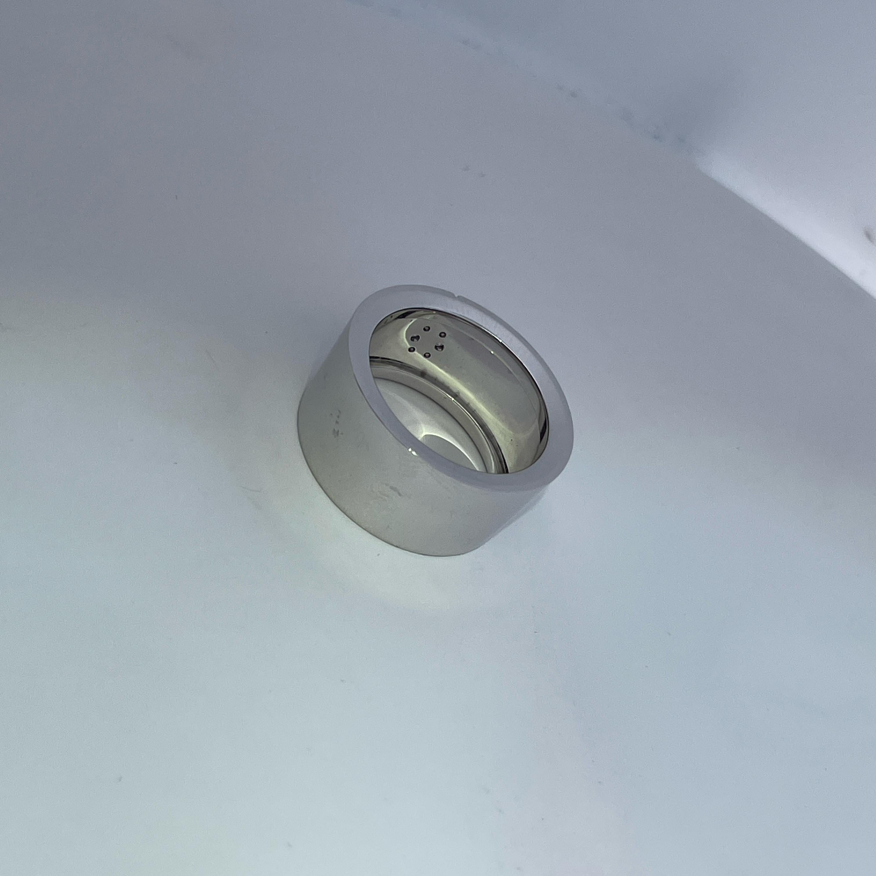 CARTIER Bague Love Cone Diamant en or blanc 18k Neuf - En vente à New York, NY