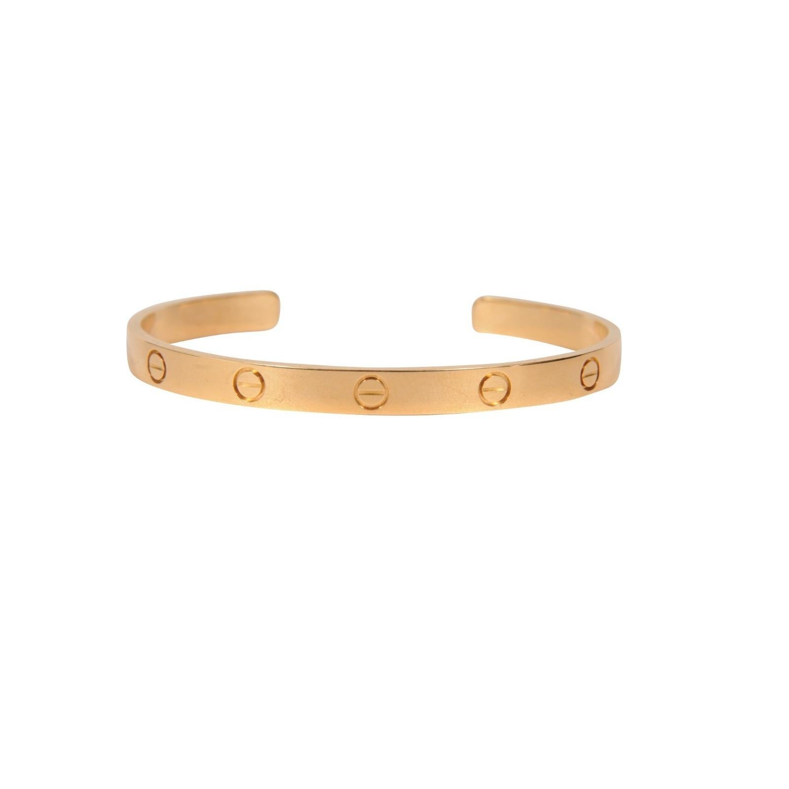 Cartier Love Cuff Bangle Bracelet en or jaune 18k Taille 19 en vente 3