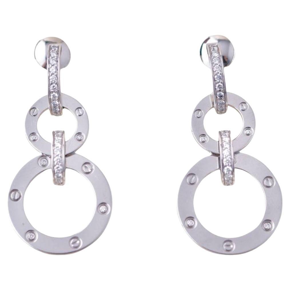 Pendants d'oreilles Love Diamond en or blanc 18K de Cartier