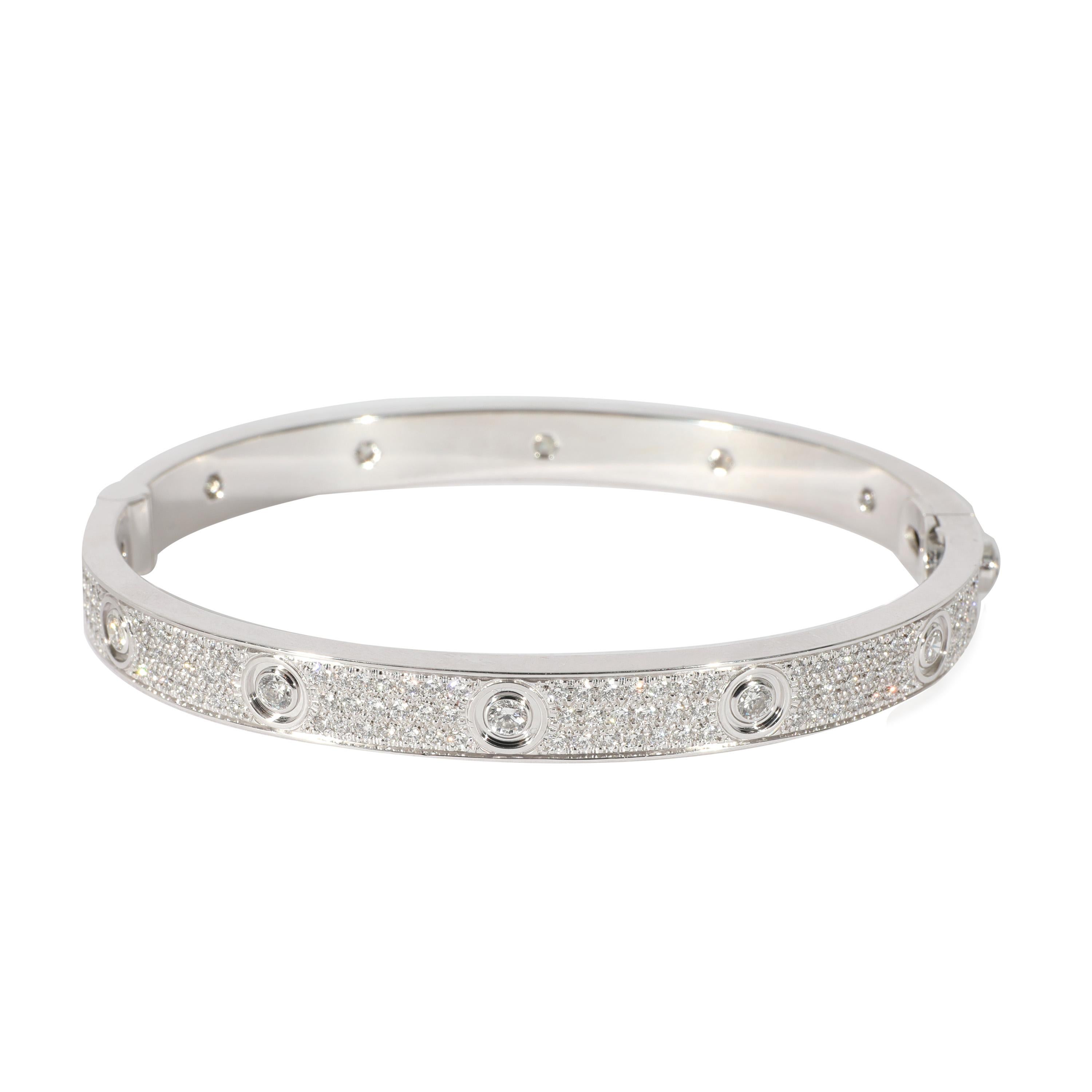 Cartier Love Diamant-Armband aus 18k Weißgold 3,15 CTW
 
 PRIMÄRE DETAILS
 SKU: 129151
 Auflistung Titel: Cartier Love Diamant-Armband in 18k Weißgold 3,15 CTW
 Beschreibung des Zustands: Die Collection'S Love von Cartier ist der Inbegriff der
