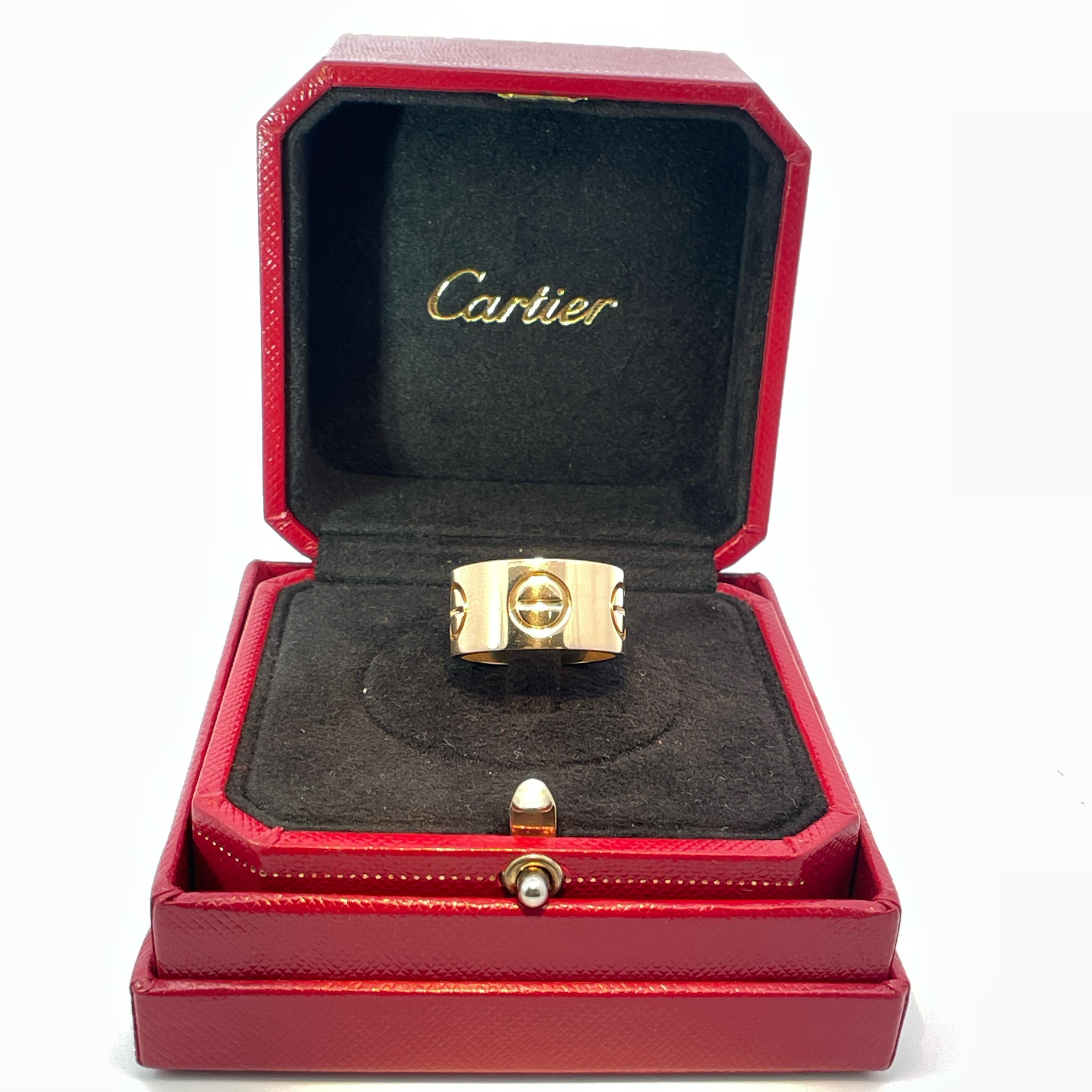 CARTIER Love Large 18k Yellow Gold Ring In New Condition For Sale In New York, NY