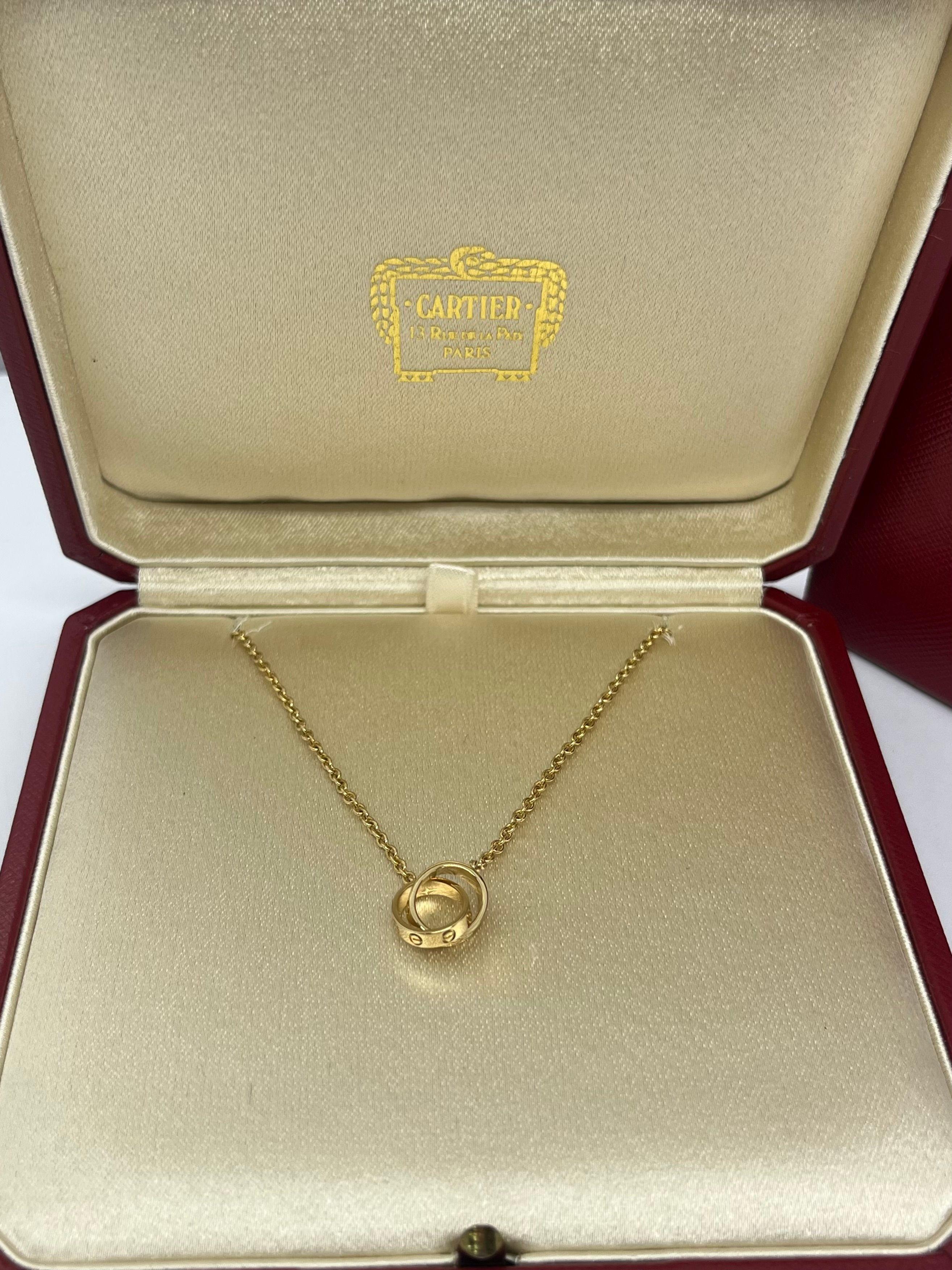 Cartier Love Collana modello piccolo in oro giallo In condizioni ottime in vendita a PARIS, FR