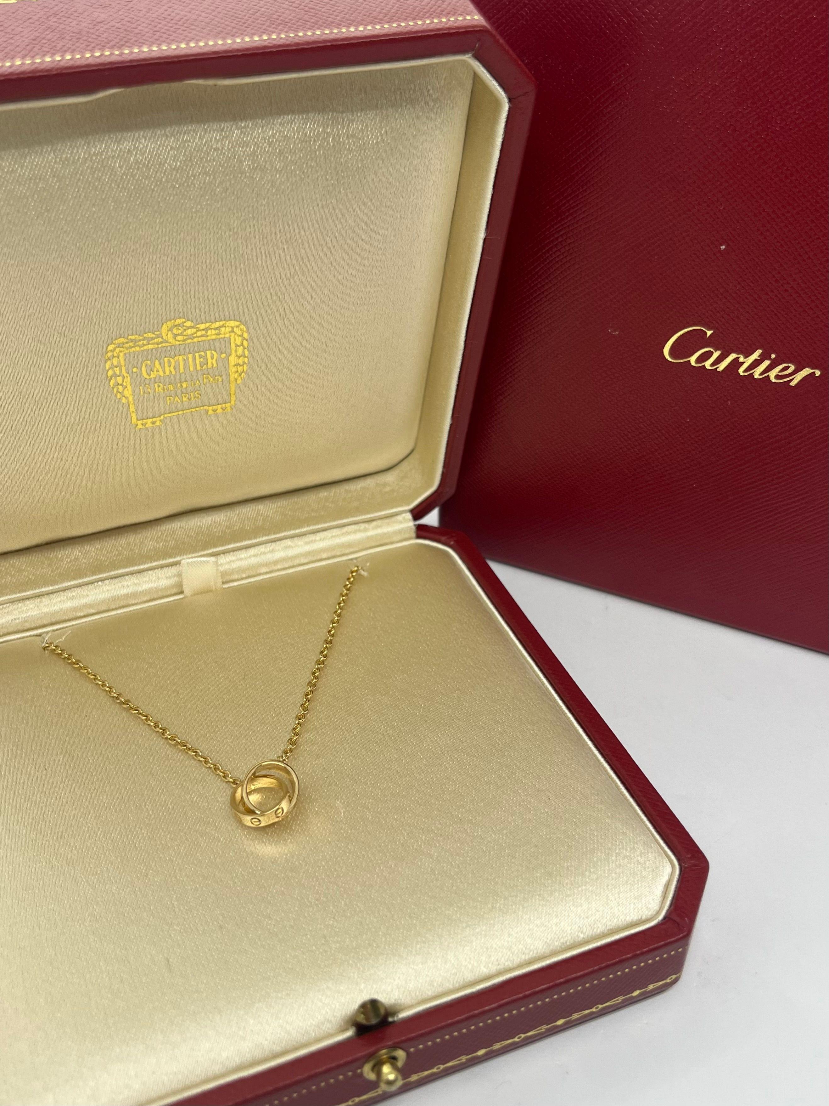 Donna Cartier Love Collana modello piccolo in oro giallo in vendita