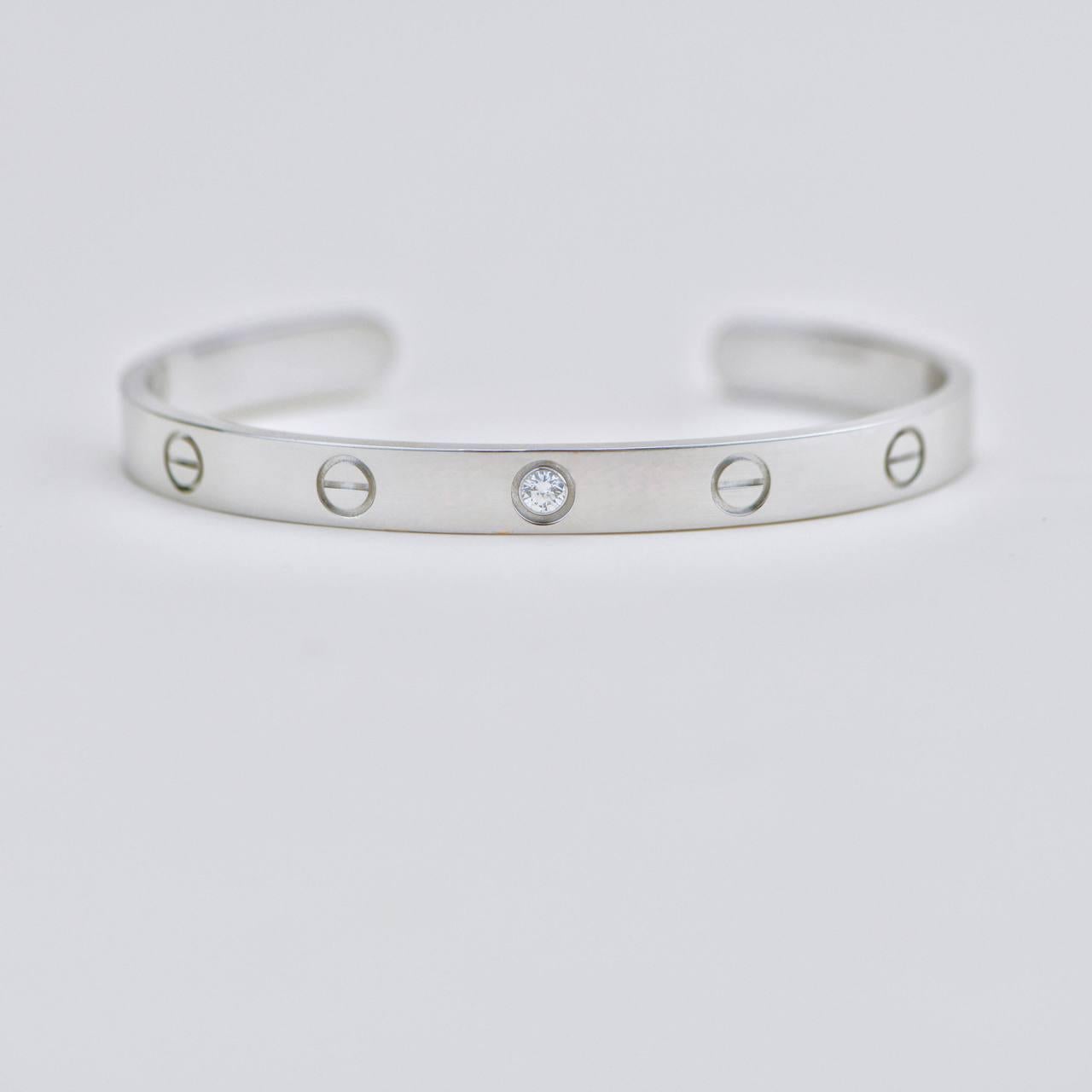 Femenino o masculino Cartier Love One Brazalete de oro blanco de 18 quilates Tamaño 17 en venta