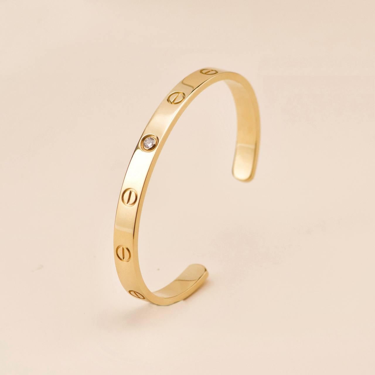 Cartier Love One Diamond 18K Yellow Gold Cuff Bracelet Size 17 im Angebot 2