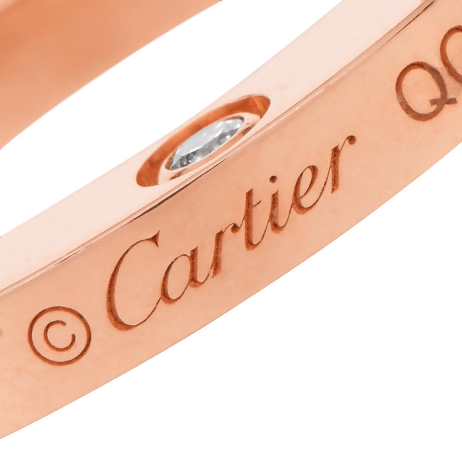 Pendentif LOVE de Cartier - 3 diamants, or rose 18 carats, design iconique en vente 6