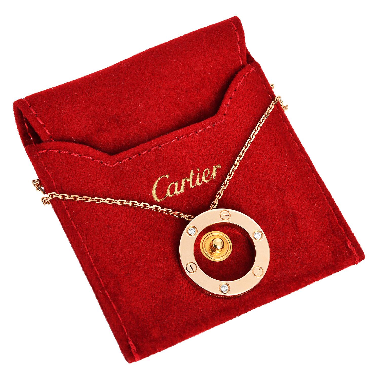 Pendentif LOVE de Cartier - 3 diamants, or rose 18 carats, design iconique Pour femmes en vente