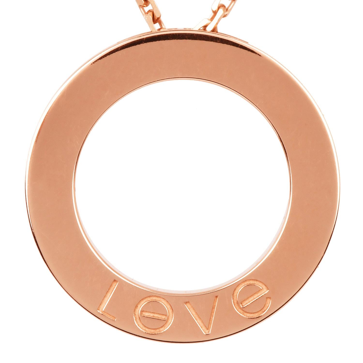 Pendentif LOVE de Cartier - 3 diamants, or rose 18 carats, design iconique en vente 3