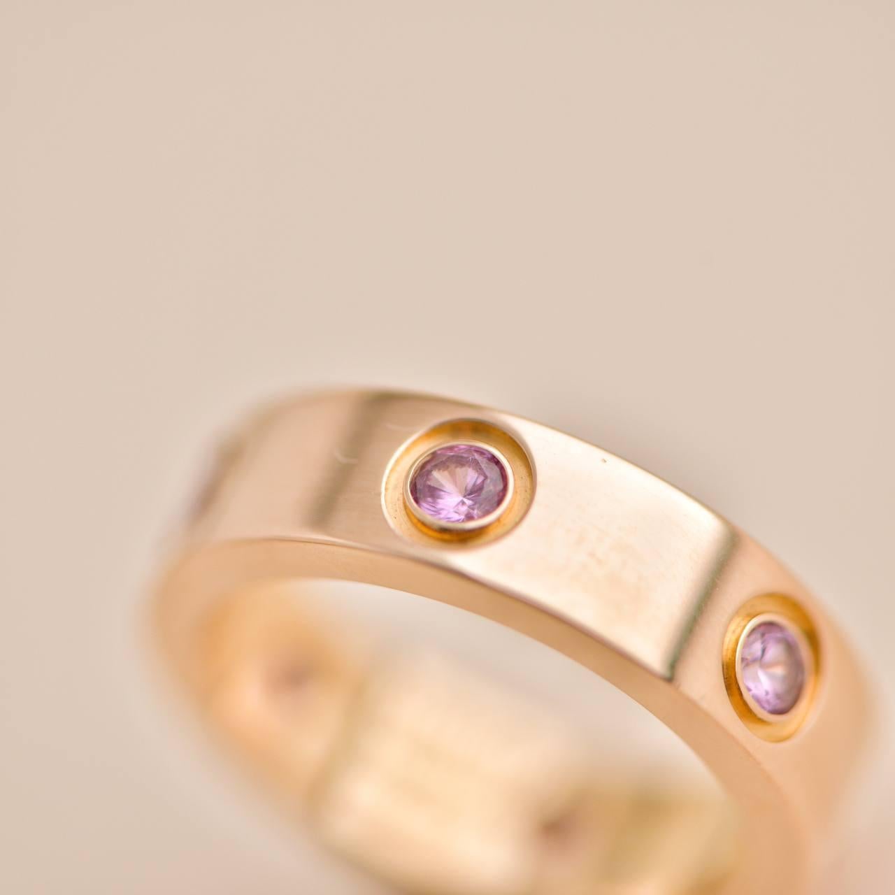 Cartier Love Rosa Saphir-Ring aus Roségold Größe 53 im Zustand „Hervorragend“ im Angebot in Banbury, GB
