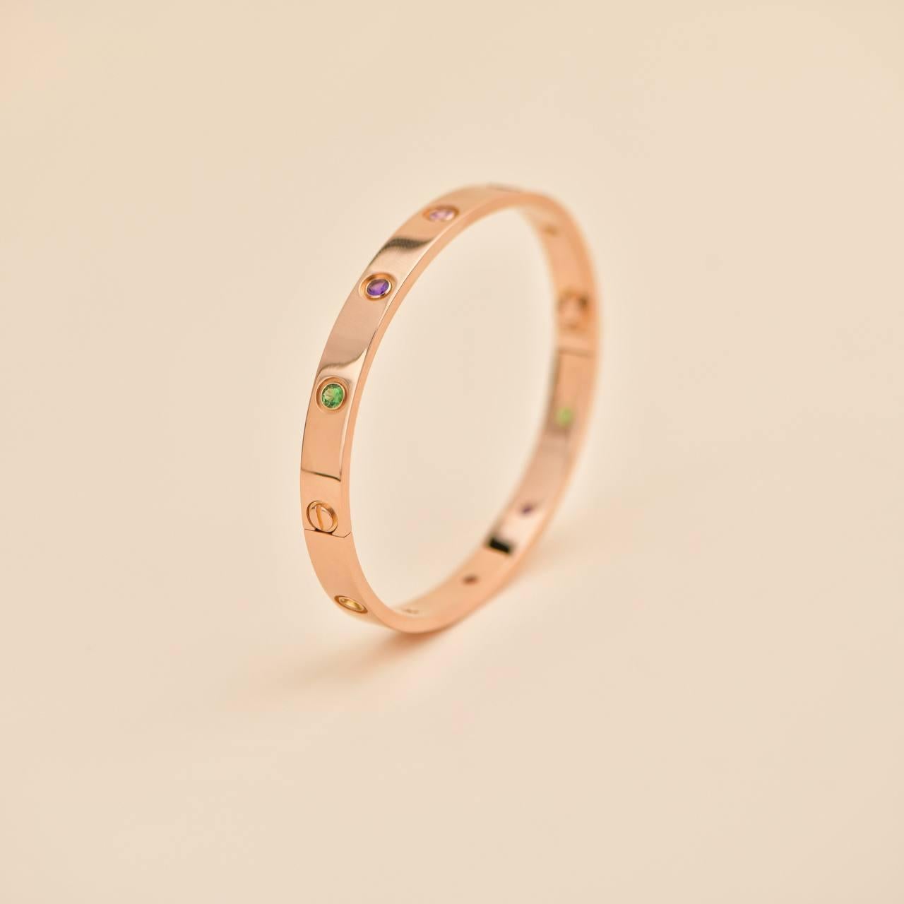  Cartier Bracelet Love Rainbow multi-gemmes en or rose 18 carats, taille 18 Unisexe 