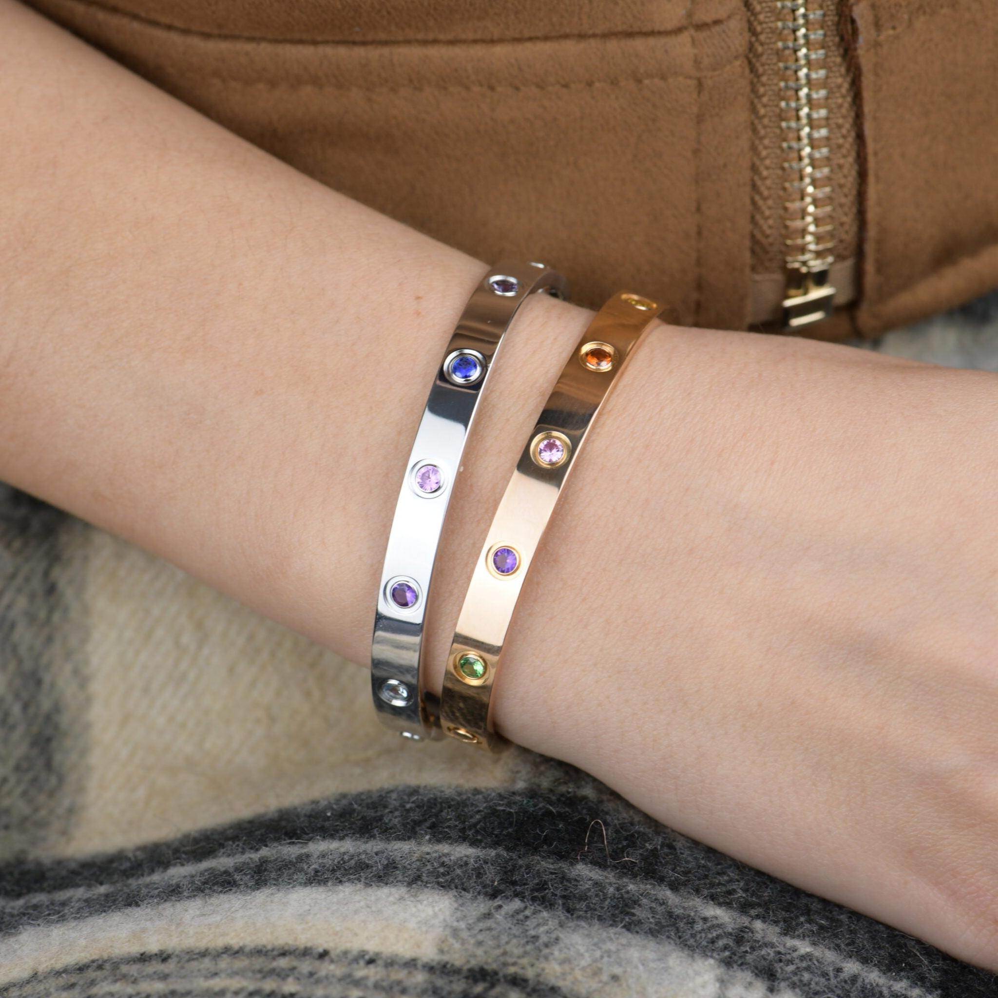 Cartier Love Pulsera Arco Iris Multi-gemas Oro Blanco 18K Talla 17 en venta 1