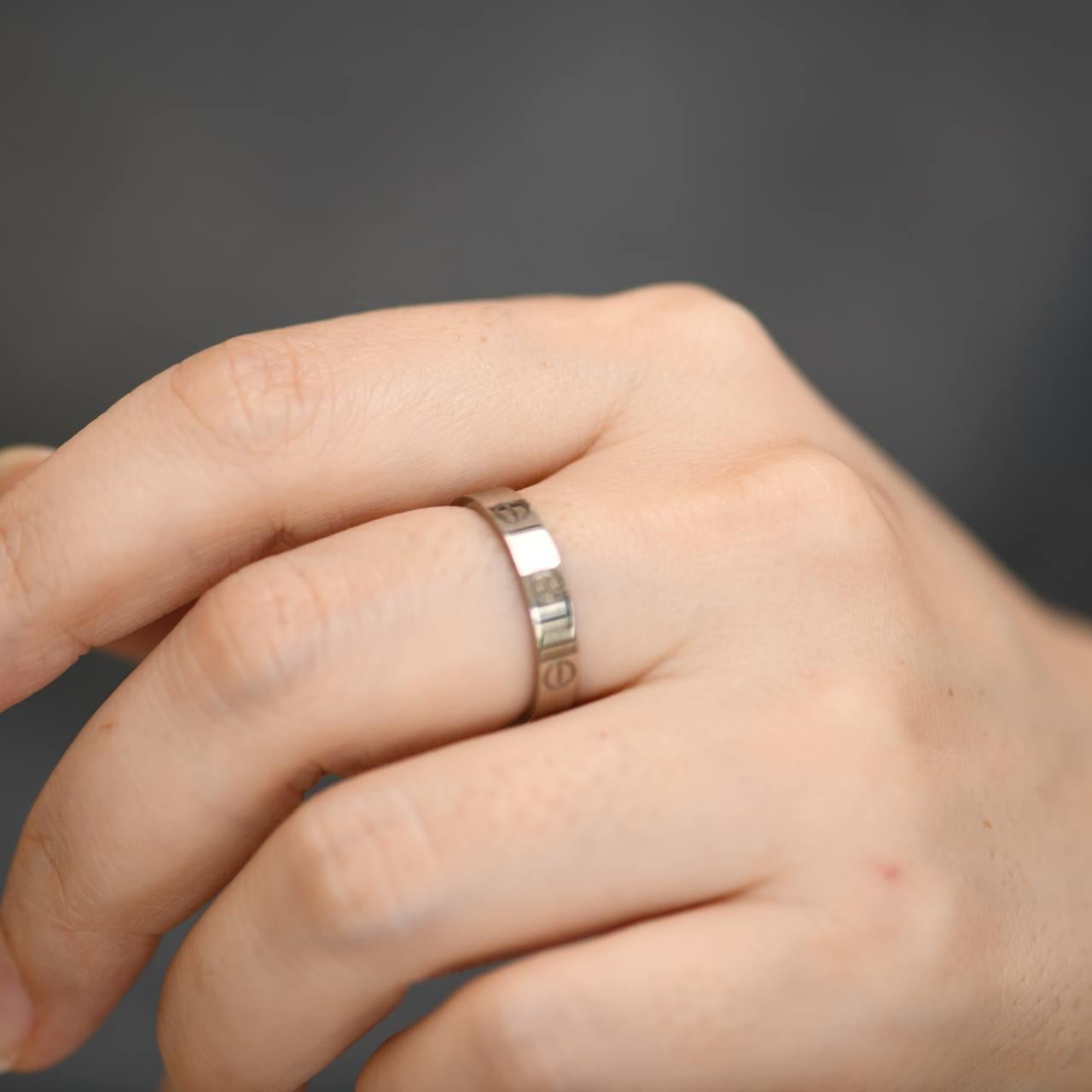 Cartier Love Ring 18K White Gold Small Model Size 56 In Excellent Condition In Banbury, GB