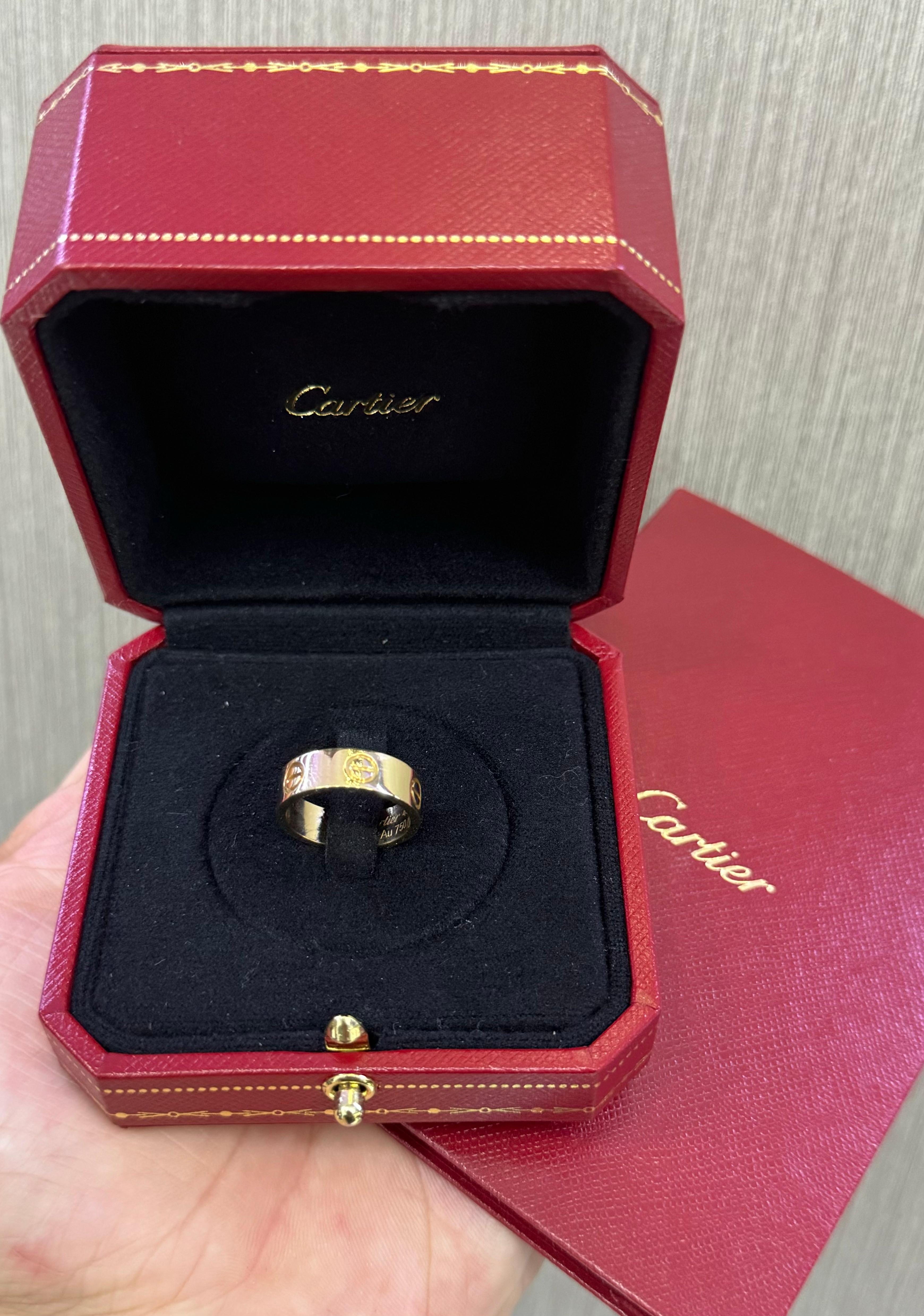 Cartier Love Ring 18k Yellow Gold Size 49 In Excellent Condition In MIAMI, FL