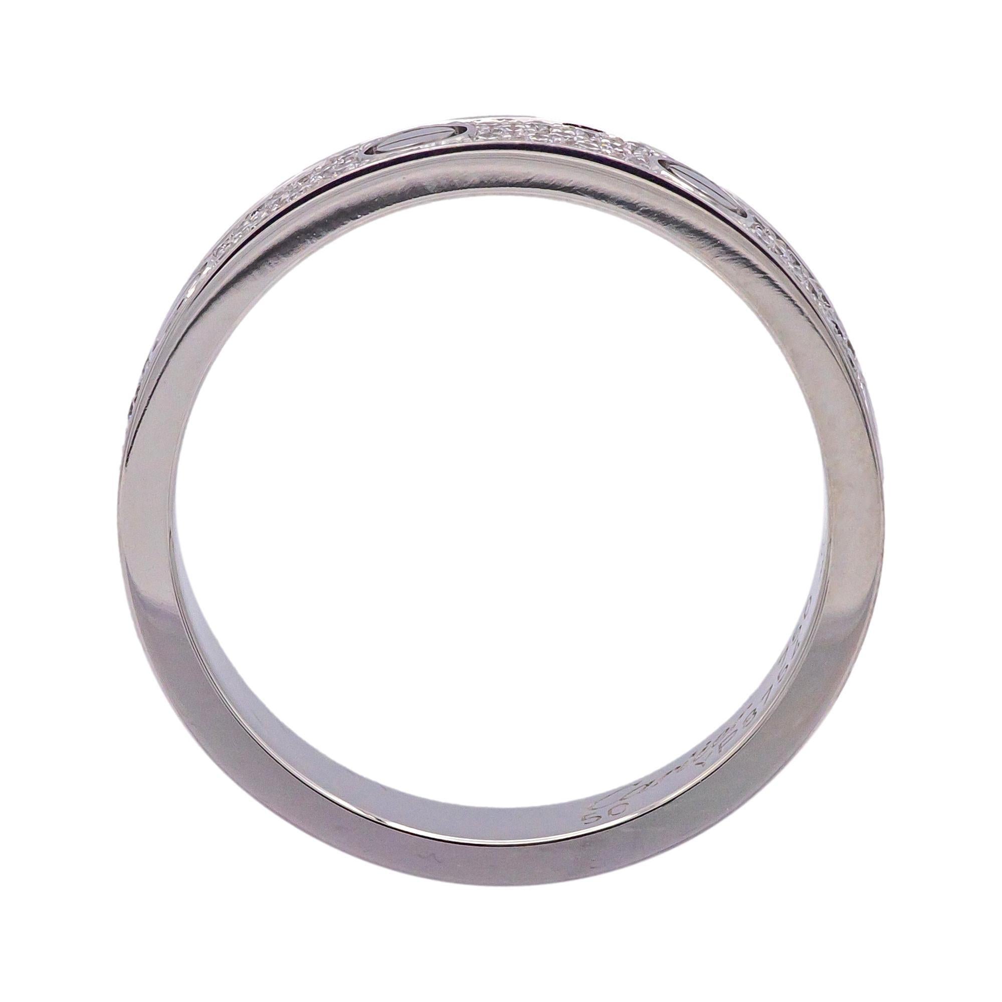 Cartier, bague d'amour en or blanc 18 carats avec diamants 4 mm 5,25 US / 50 EU Excellent état - En vente à New York, NY