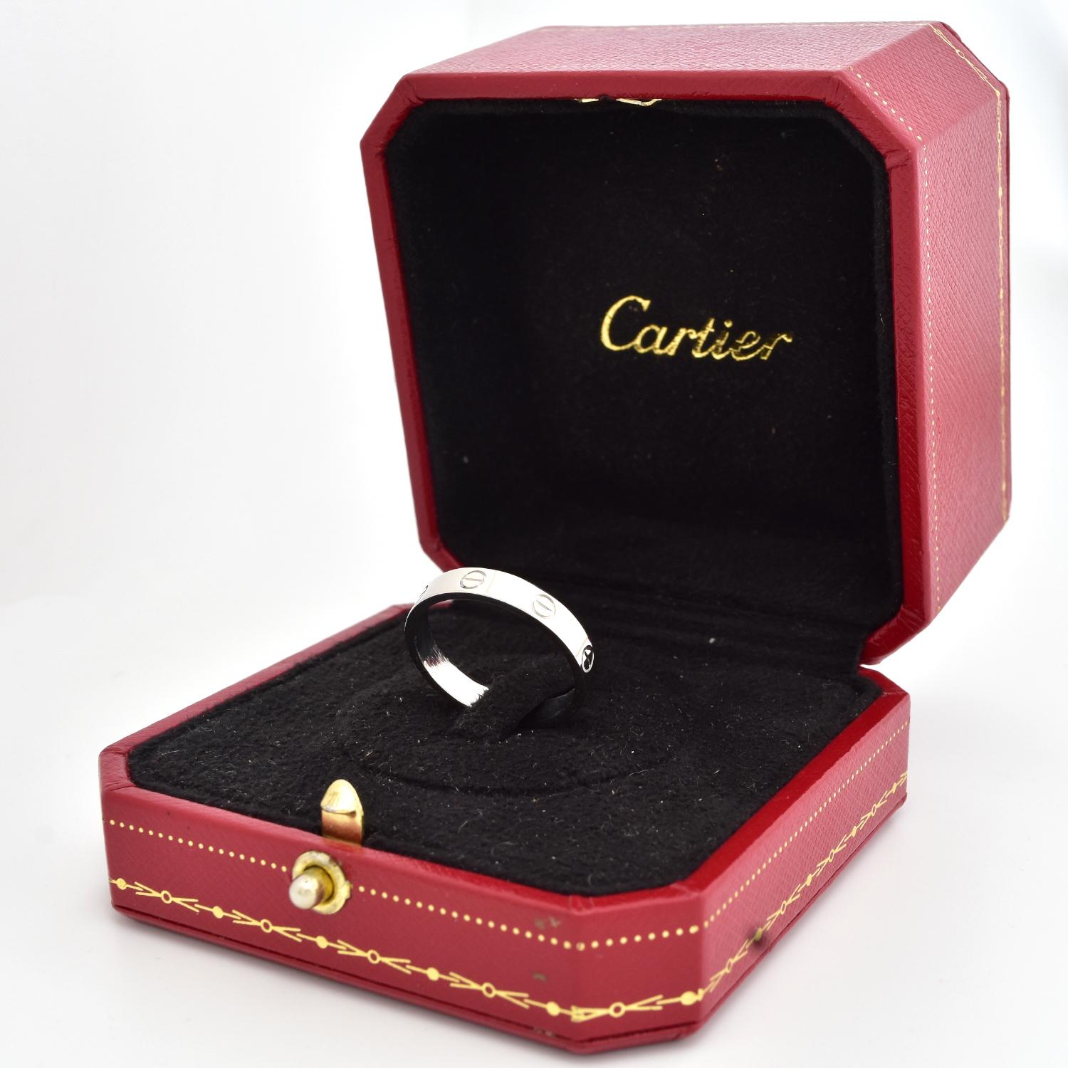 Rare and iconic LOVE ring by Cartier in Platinum 950, size 59 EU - 8 3/4 US, in perfect condition showing little to no signs of wear.