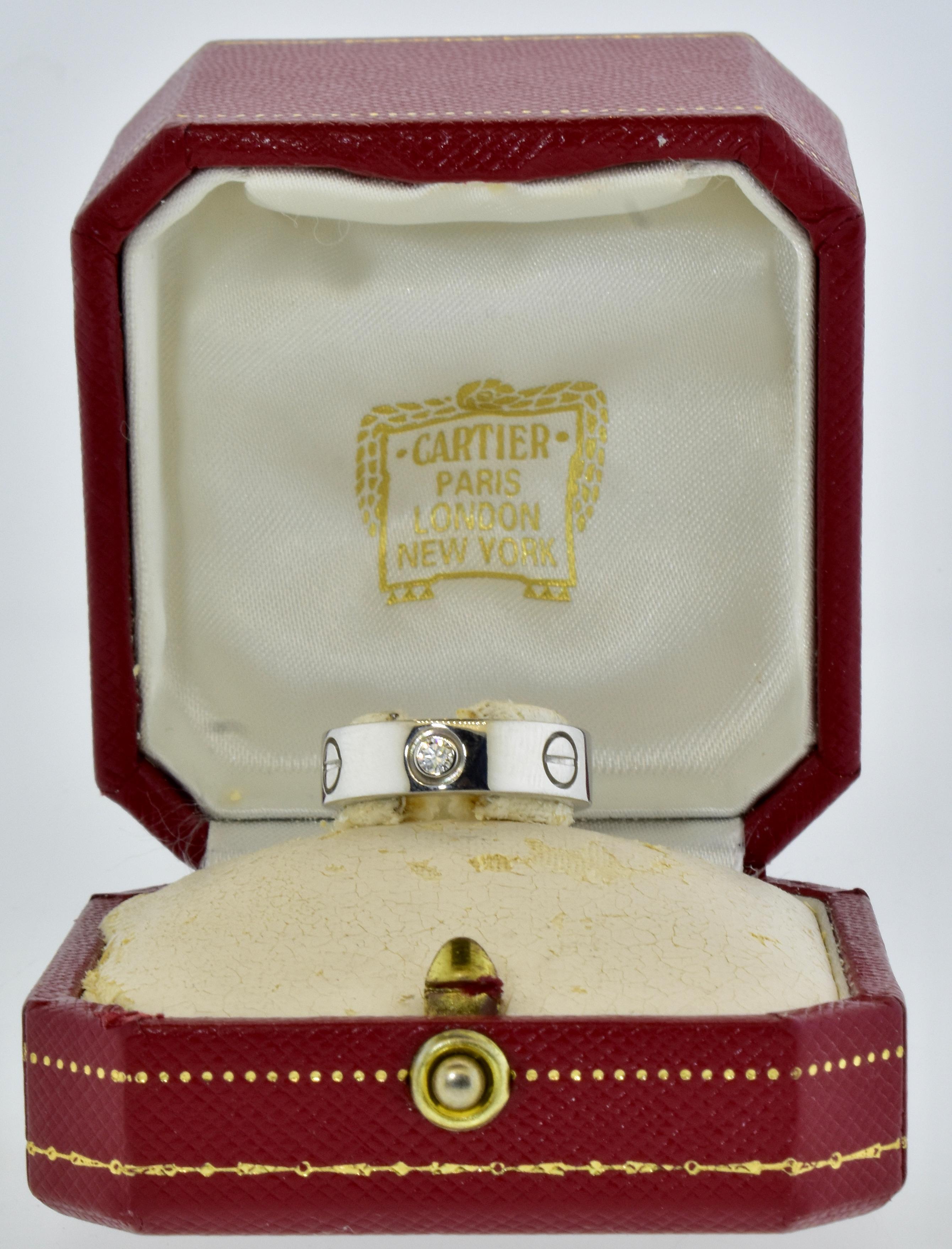 Cartier: 18 Karat Weißgold Love-Ring mit 3 Diamanten (Brillantschliff)