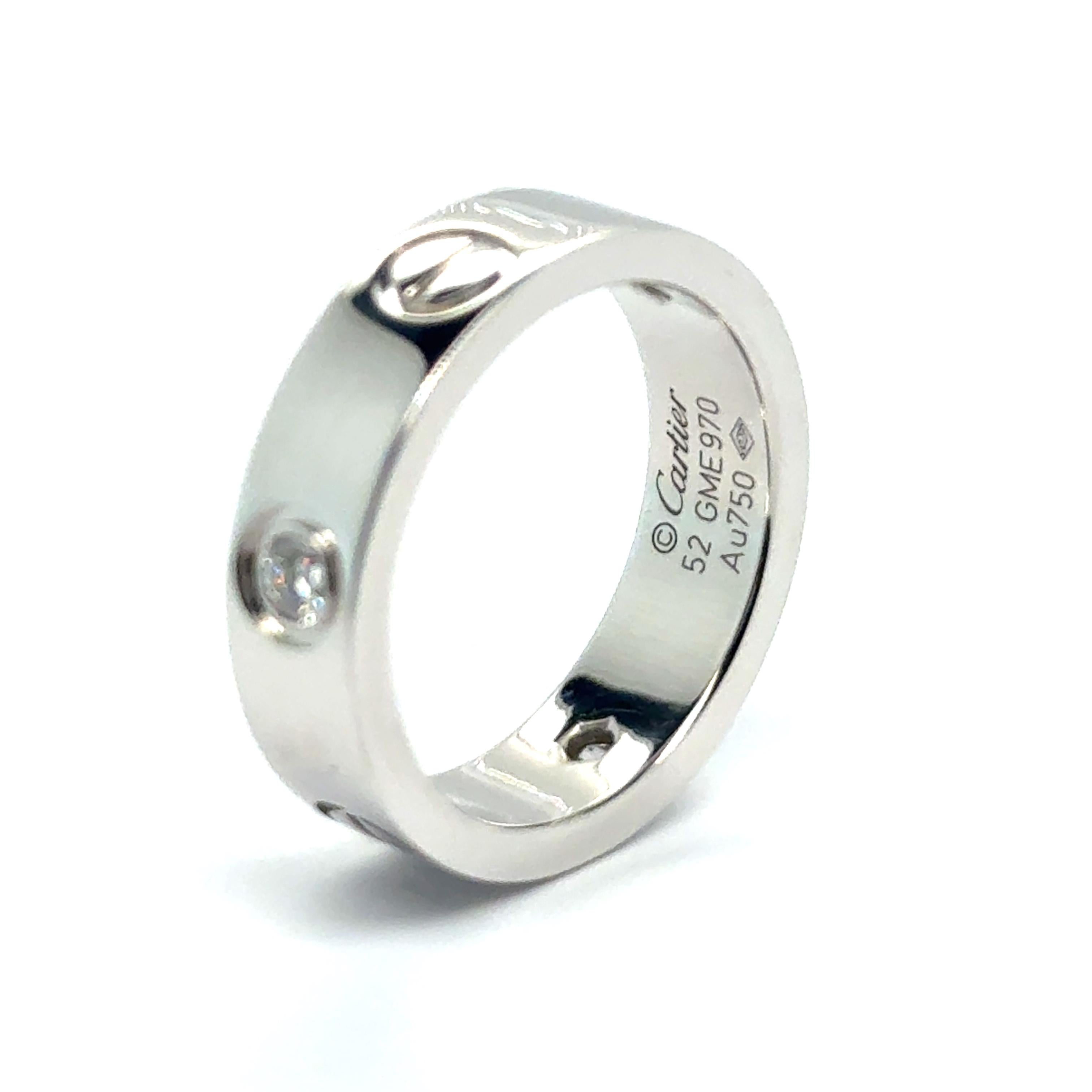 Moderno Cartier Love Ring with Diamonds in 18 Karat White Gold in vendita