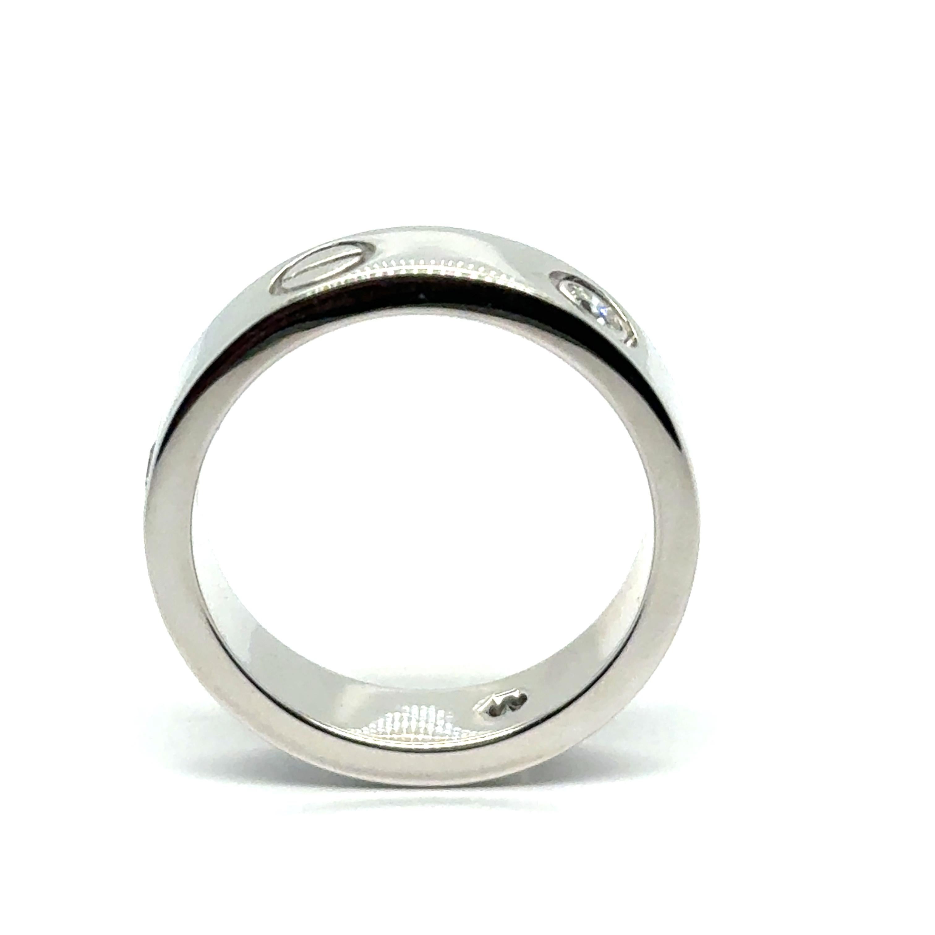 Cartier Love Ring with Diamonds in 18 Karat White Gold in vendita 3