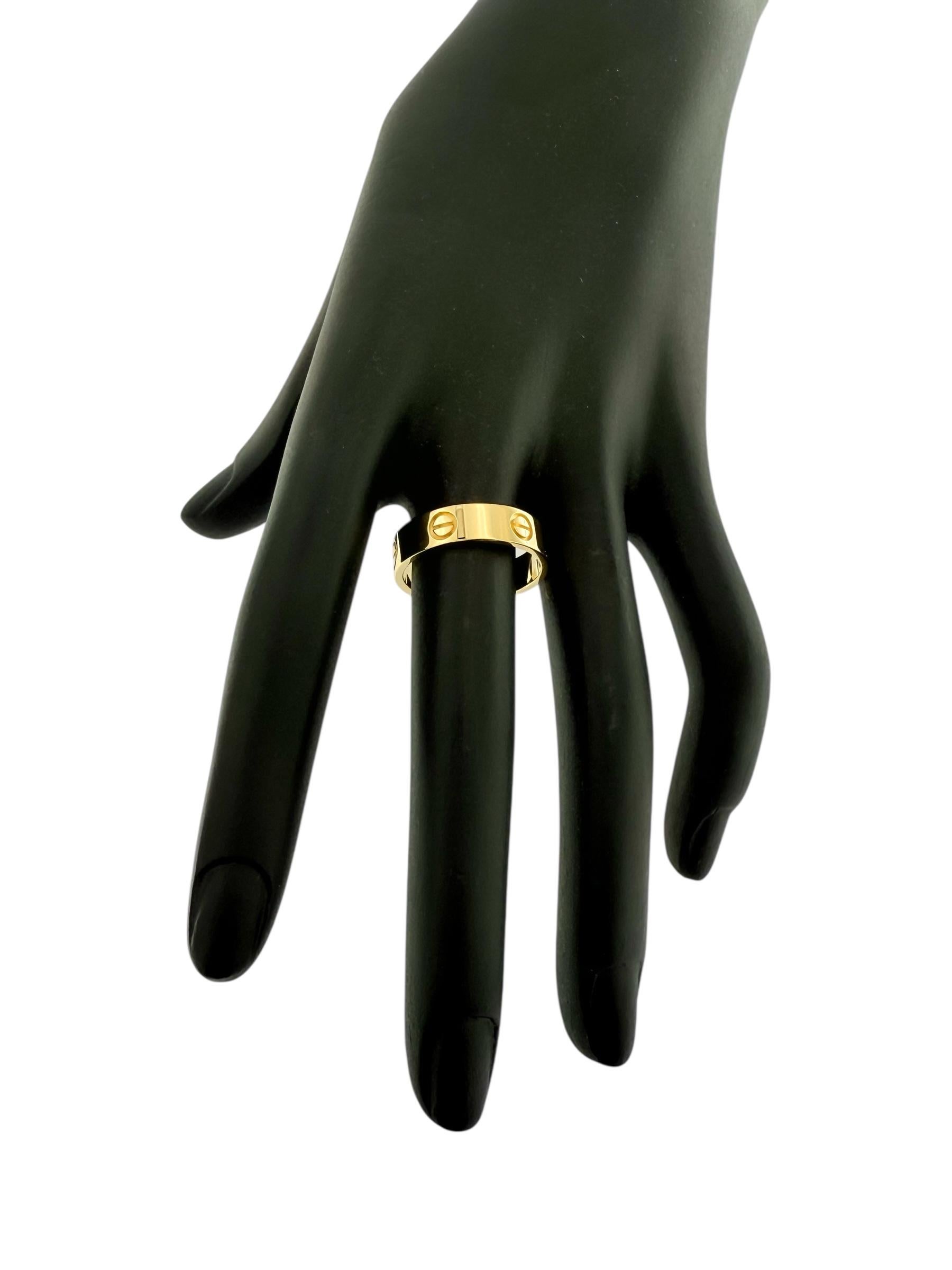 Women's or Men's Cartier Love Ring Yellow Gold - size 60 For Sale