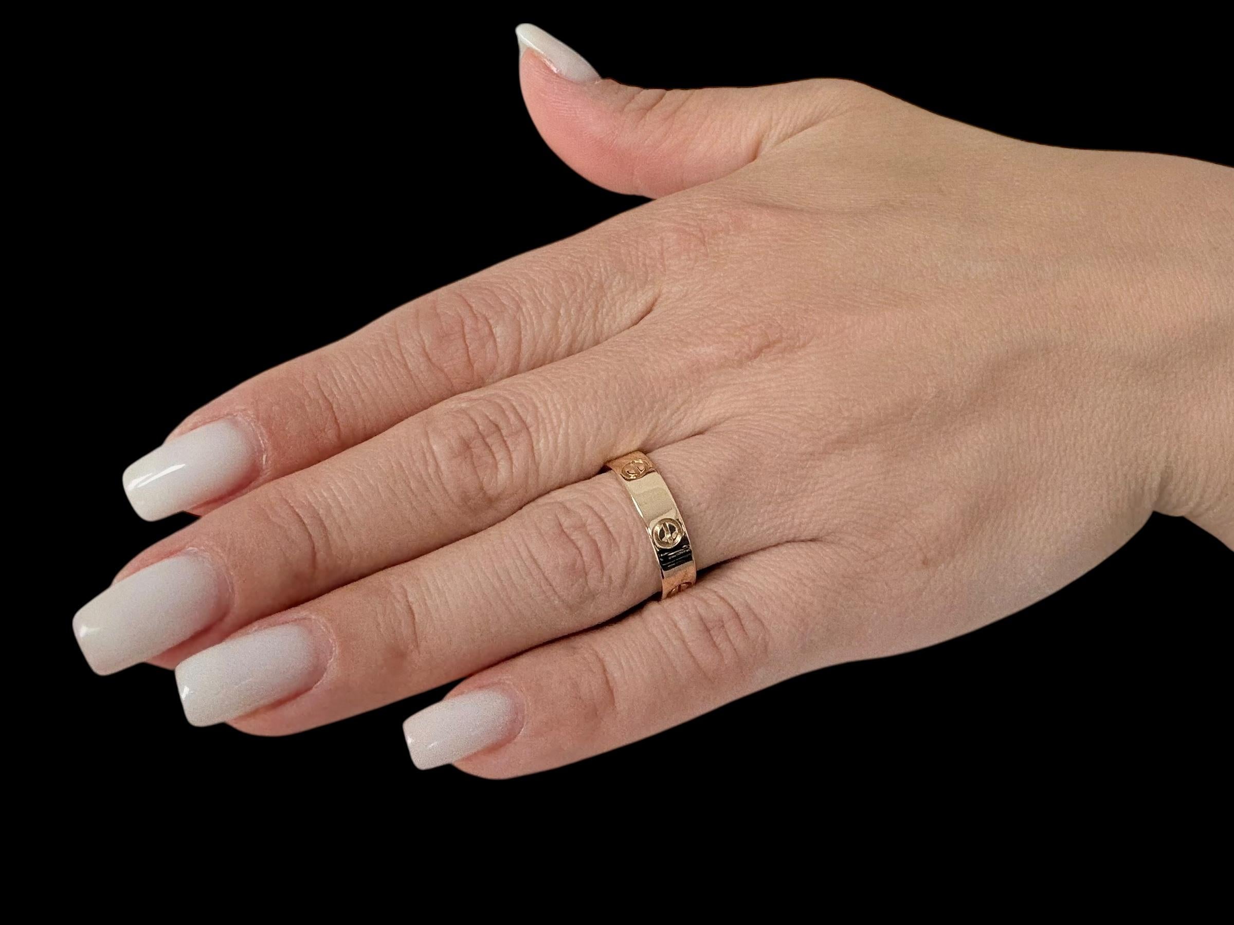 Cartier Love Ring Yellow Gold - size 60 For Sale 2
