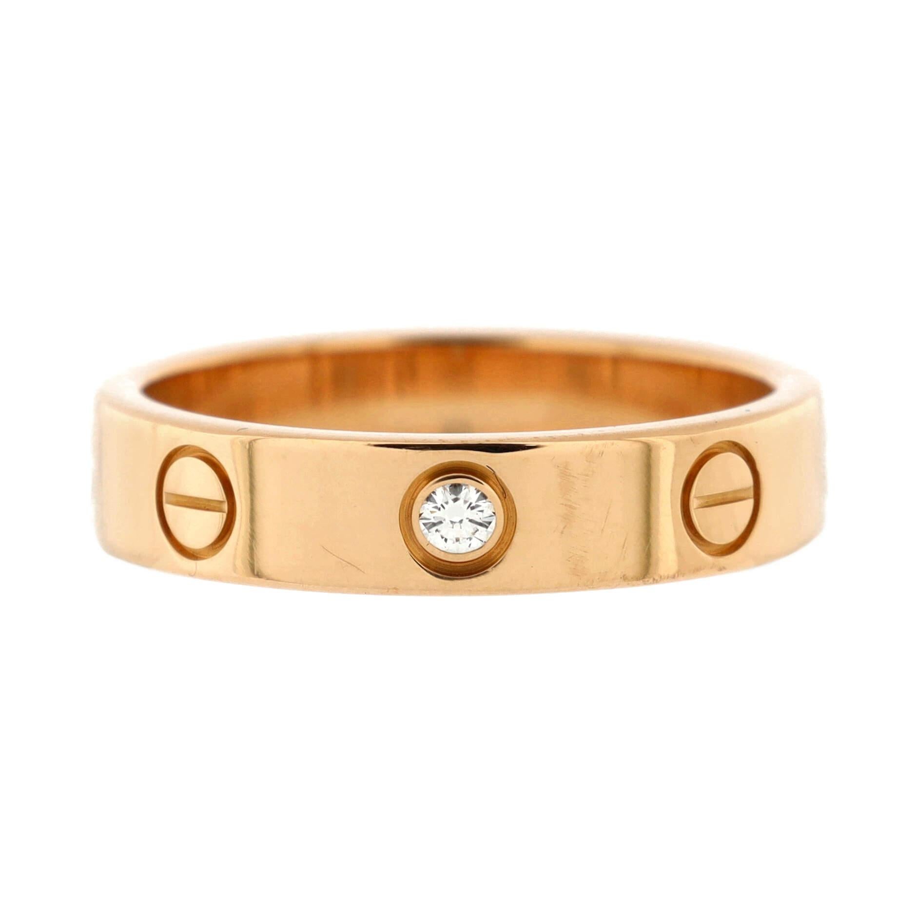 Condition: Good. Moderately heavy re-polishing throughout.
Accessories: No Accessories
Measurements: Size: 5.25 - 50, Width: 4.00 mm
Designer: Cartier
Model: Love Wedding Band 1 Diamond Ring 18K Rose Gold with Diamond
Exterior Color: Rose Gold
Item