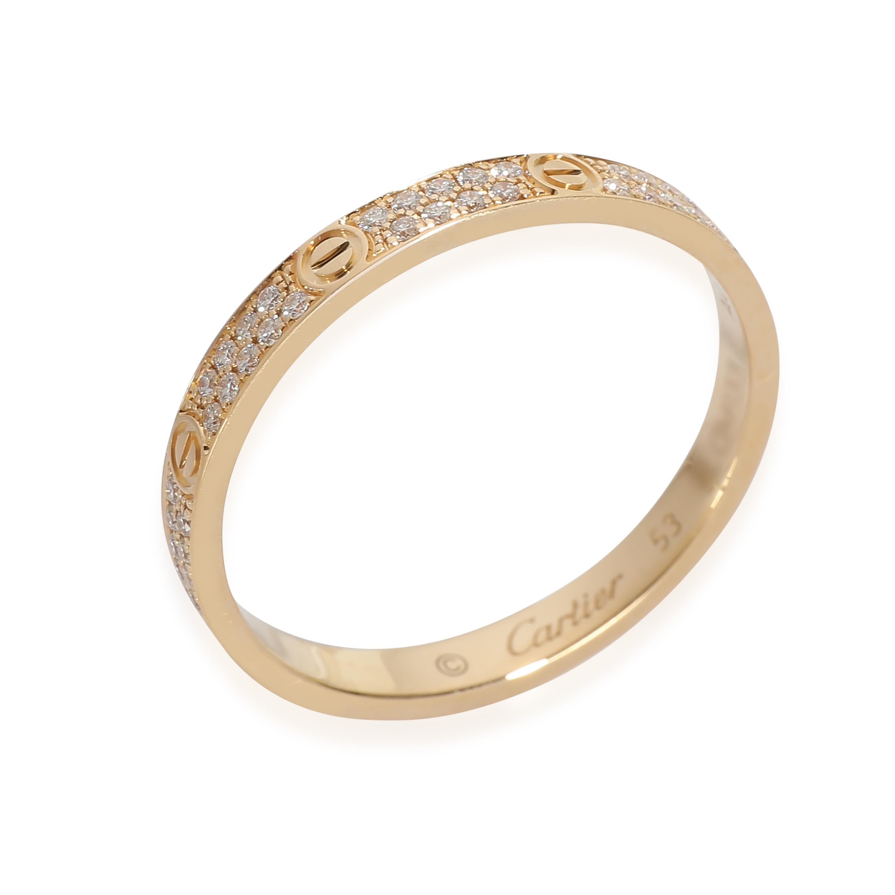Cartier Love Band in 18k Rose Gold 0,19 CTW

PRIMÄRE DETAILS
SKU: 140075
Auflistung Titel: Cartier Love Band in 18k Rose Gold 0,19 CTW
Beschreibung des Zustands: Die Collection'S Love von Cartier ist der Inbegriff der Ikone, von den