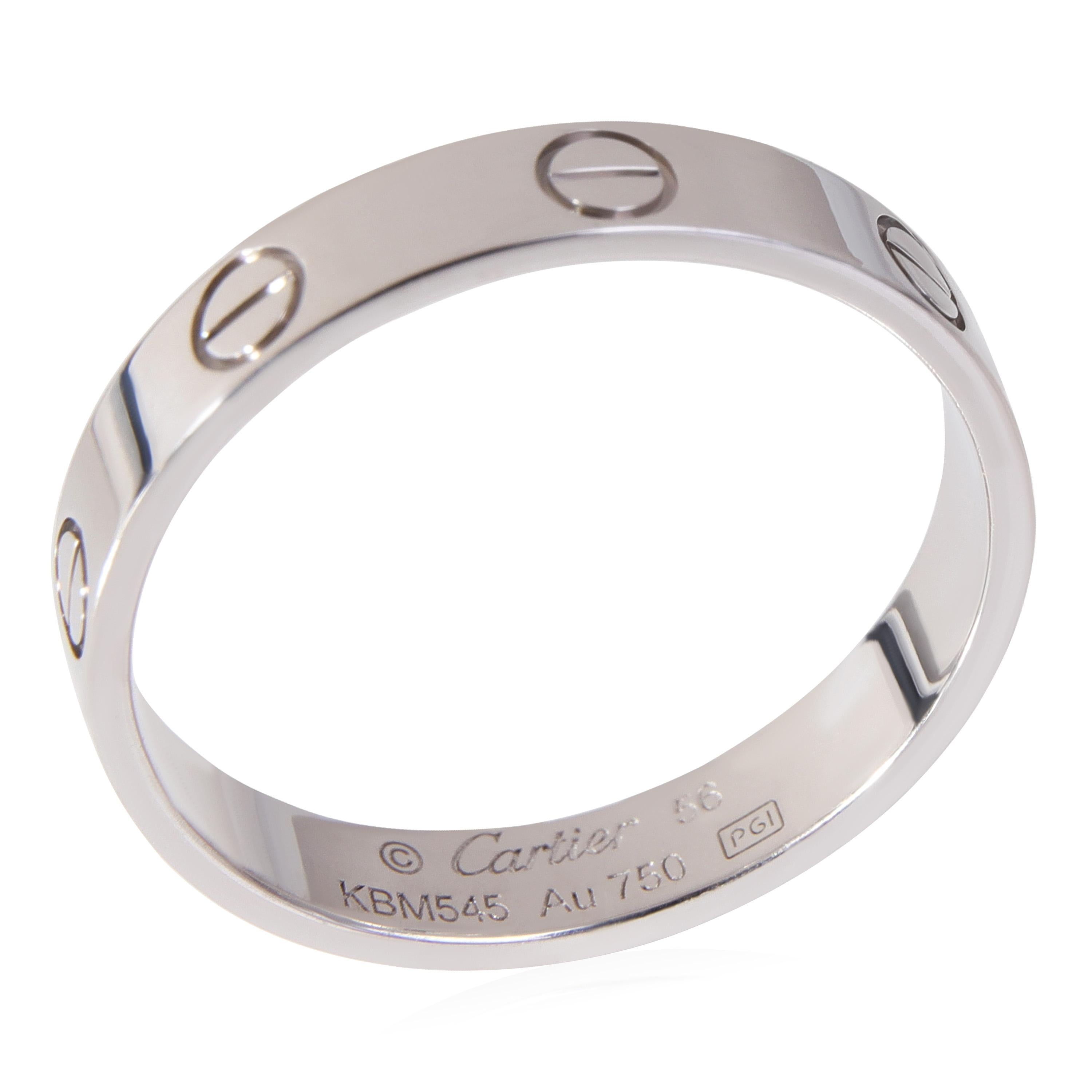 Cartier Love Wedding Band in 18k White Gold

PRIMARY DETAILS
SKU: 120177
Listing Title: Cartier Love Wedding Band in 18k White Gold
Condition Description: Retails for 1250 USD. In excellent condition and recently polished. The ring size is 7.5.