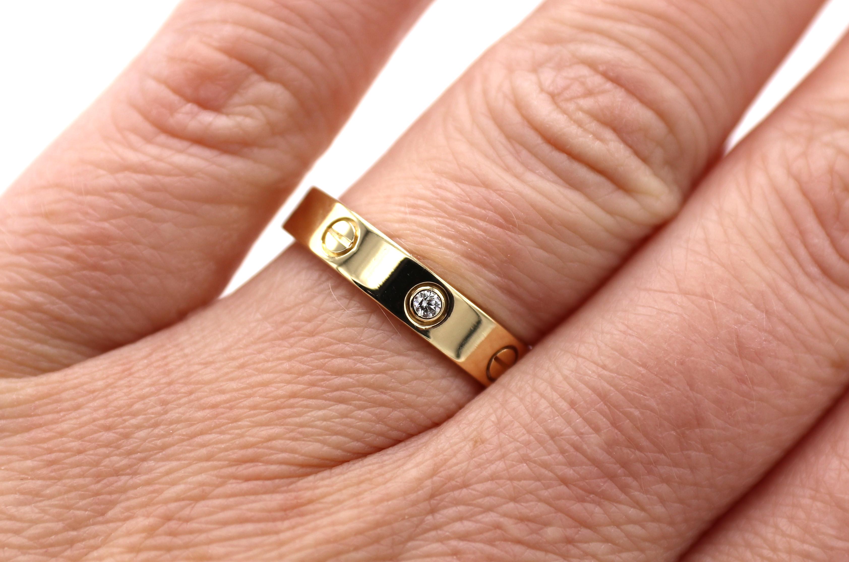 Cartier love wedding band 1 diamond sale