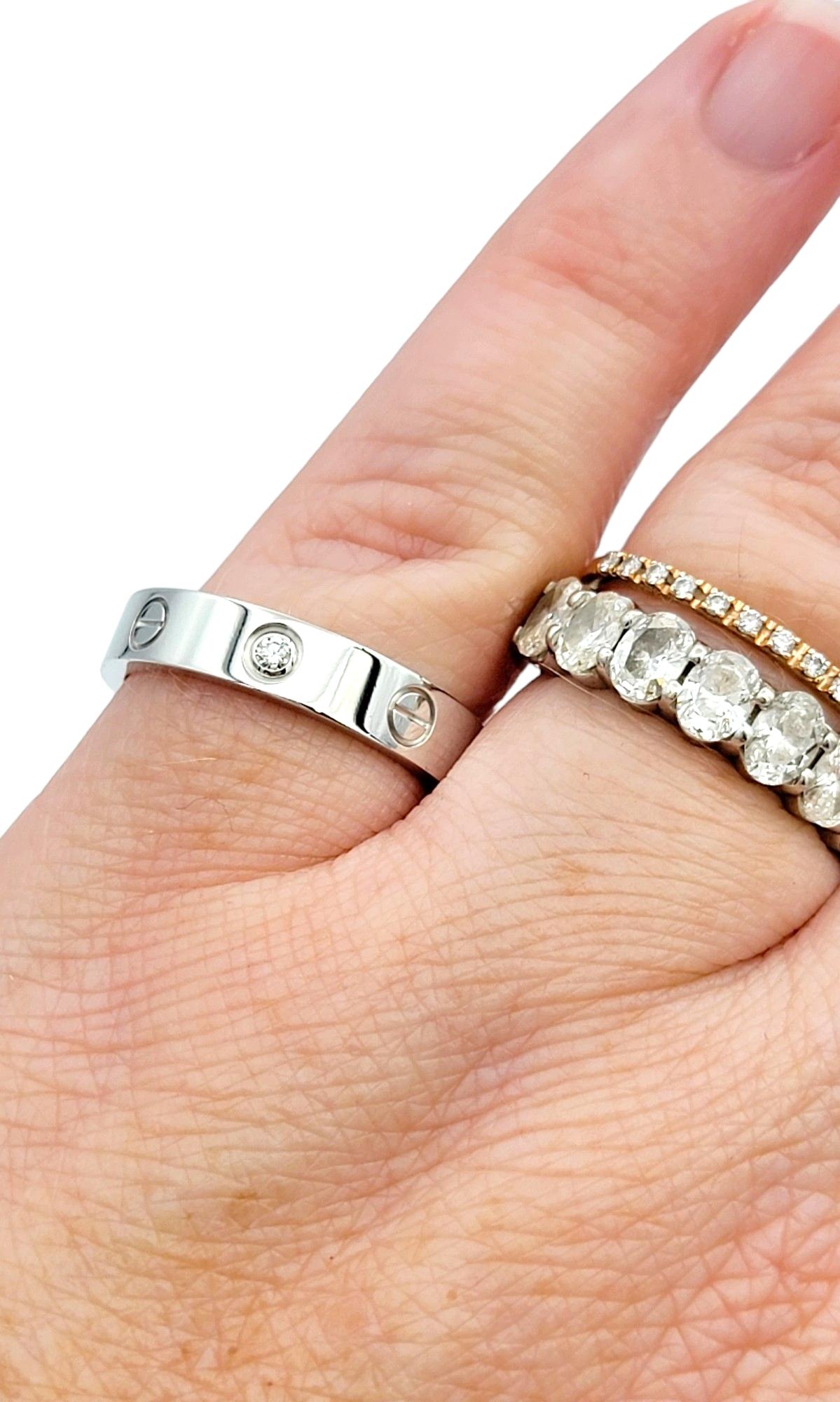 Cartier Alliance d'amour avec un diamant rond unique en or blanc 18 carats en vente 1