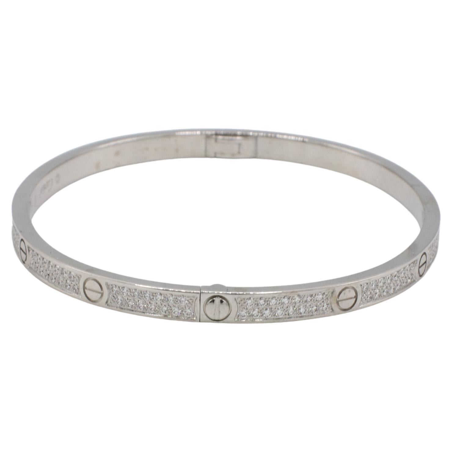 Cartier Liebe Weißgold natürliche Pave Diamant kleine Model Armreif Armband für Damen oder Herren im Angebot