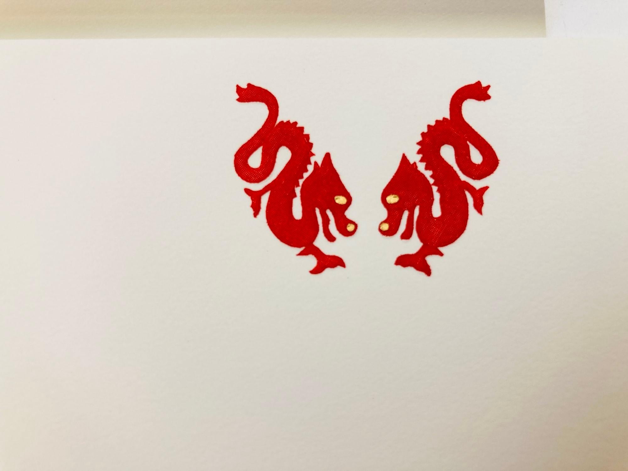 Cartier Luxury Red Chinese Dragons Design Karte und Umschlag Schreibtisch Briefpapier (Chinoiserie) im Angebot