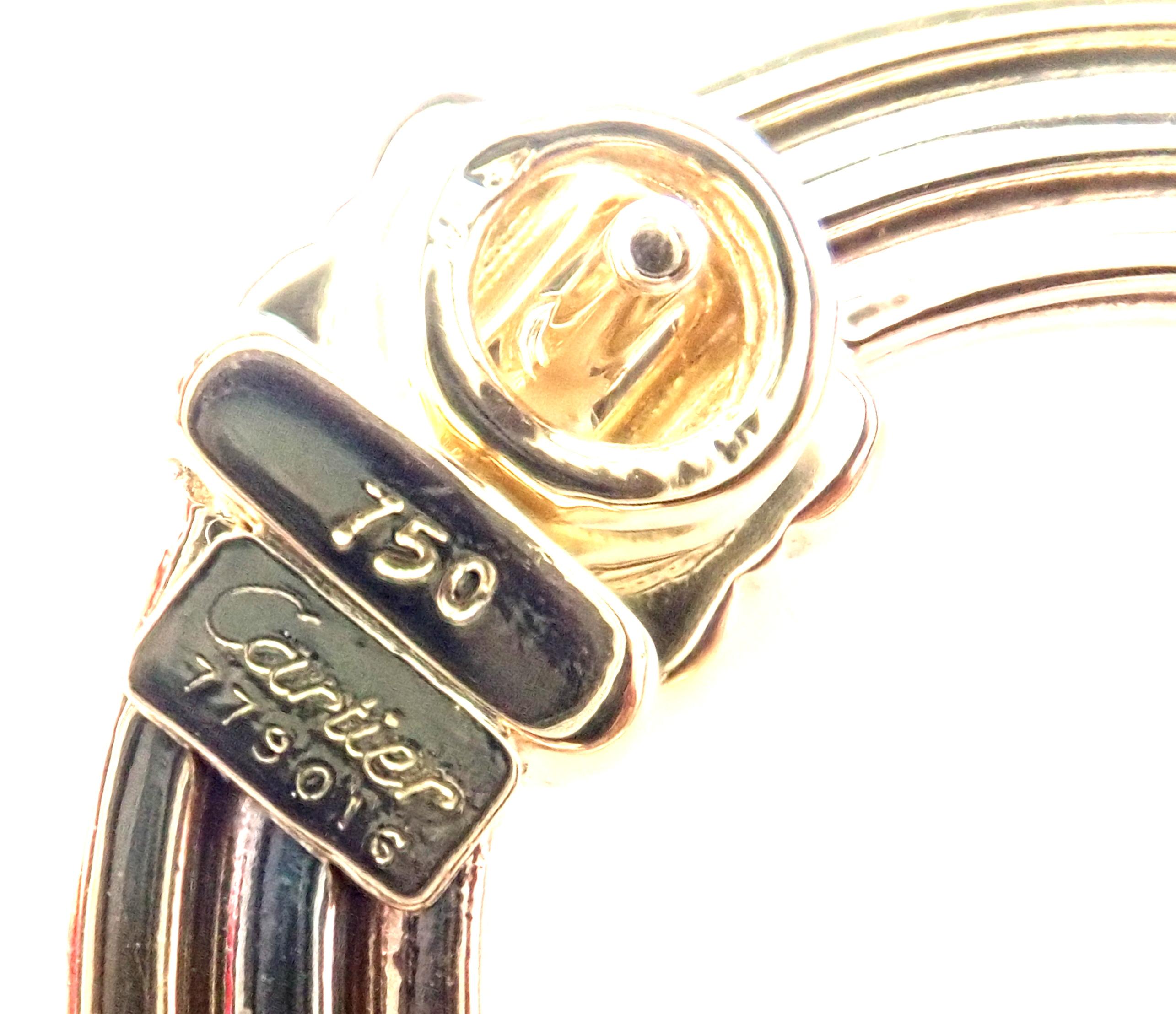 Cartier Magnolie Dreifarbiger Goldreifen-Ohrring im Angebot 2