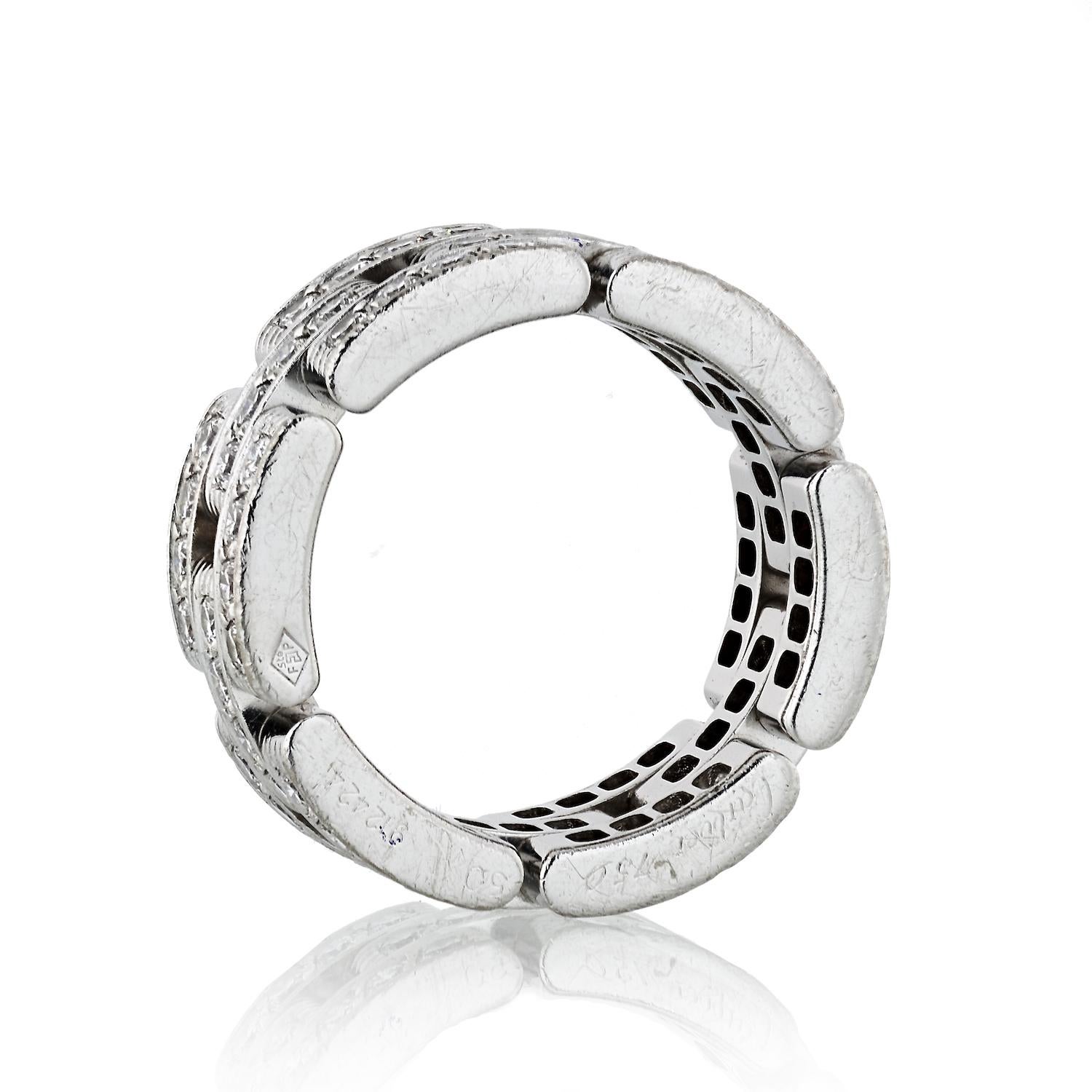 Taille ronde Cartier, bague Maillon en or blanc 18 carats avec diamants de 1,45 carat en vente