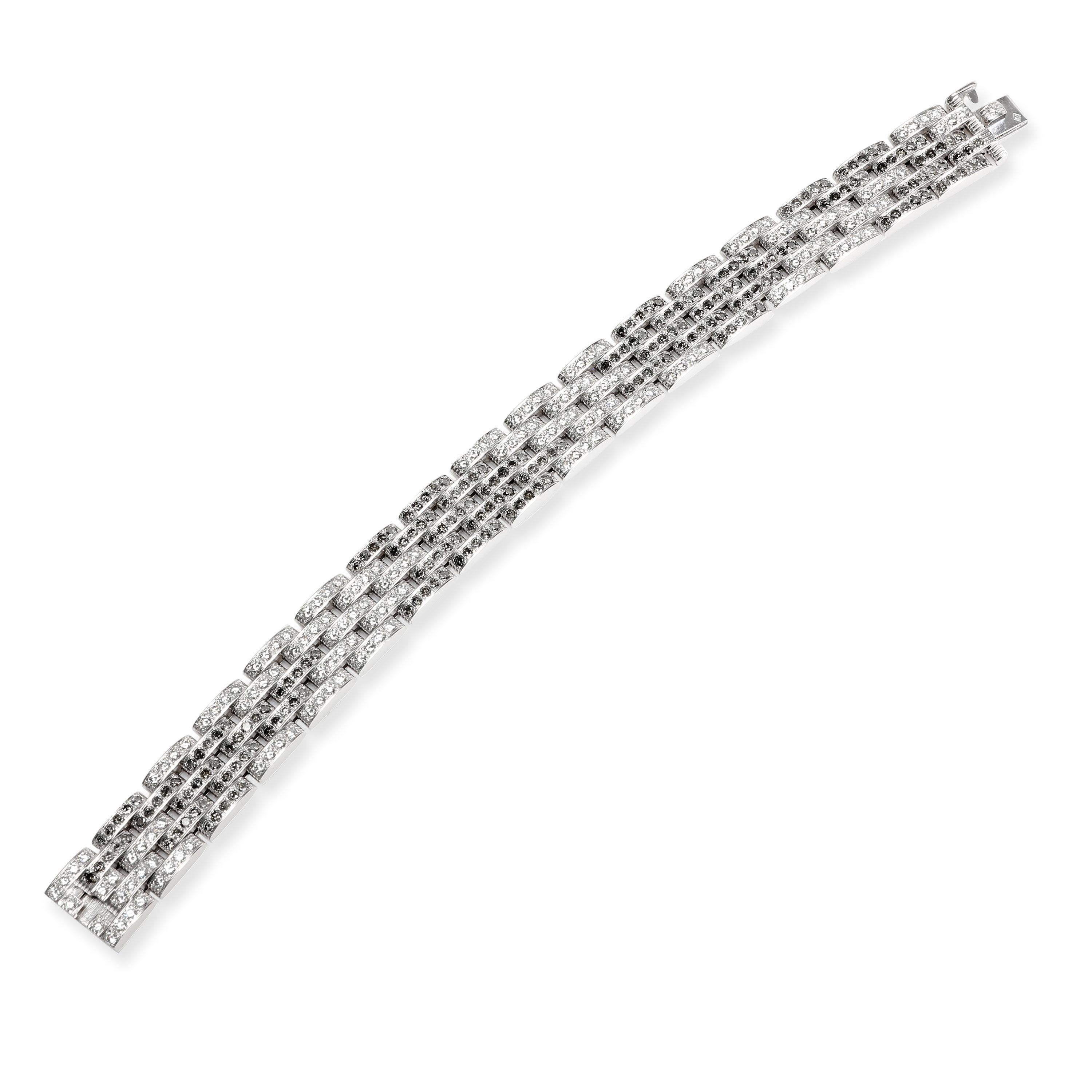 Round Cut Cartier Maillon Panthere Diamond Bracelet in 18 Karat White Gold 10 Carat