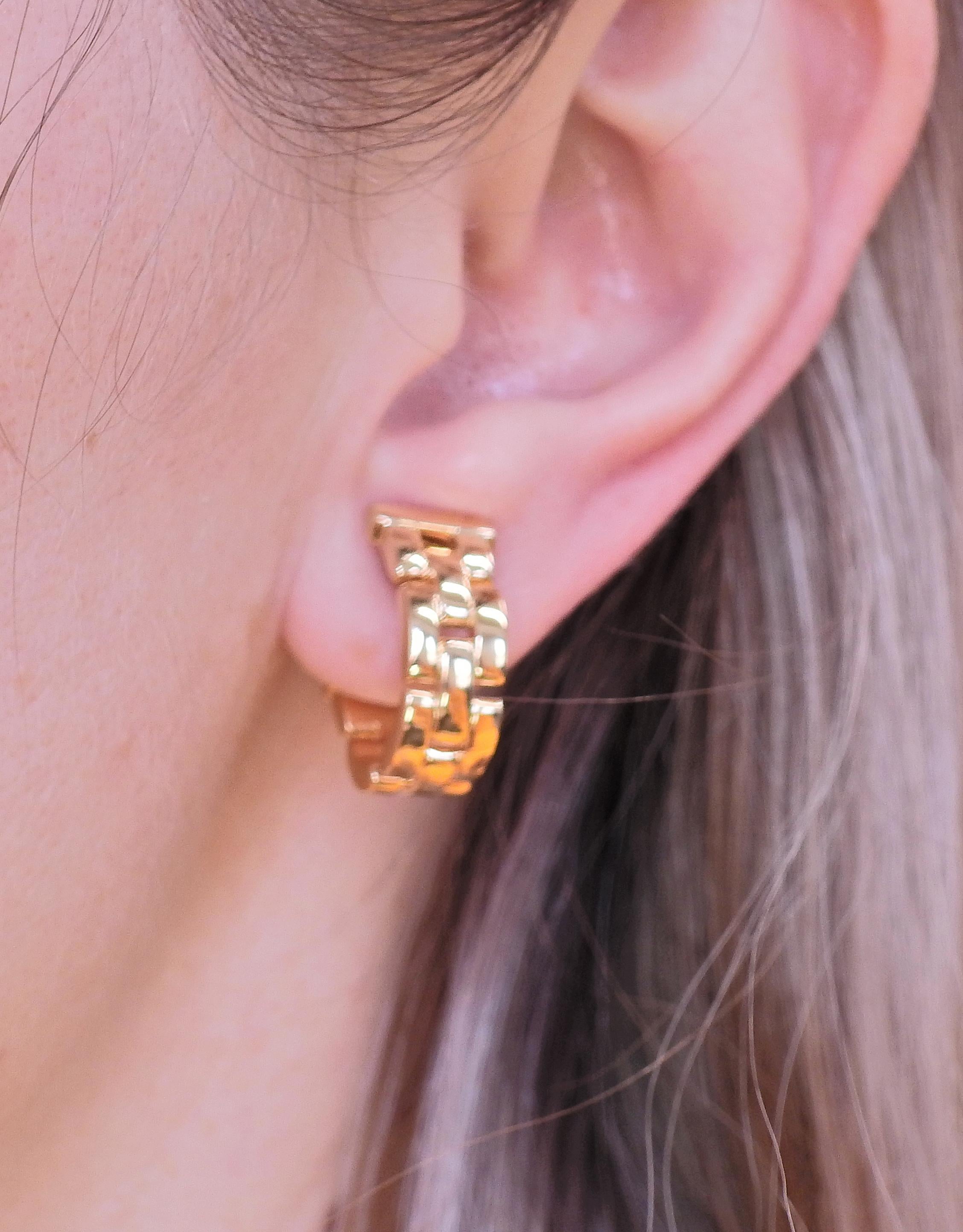 Cartier Maillon Panthere Gold Creolen im Angebot 2