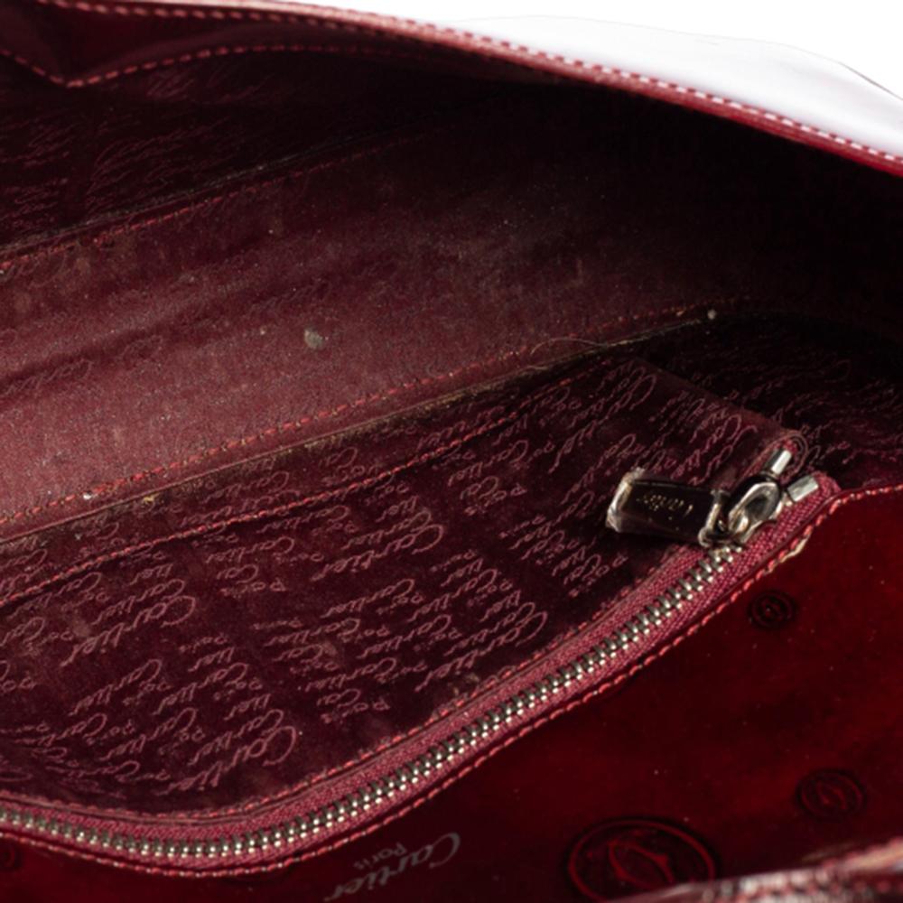 Cartier Maroonfarbene Must de Cartier Baguette-Tasche aus Lackleder 4