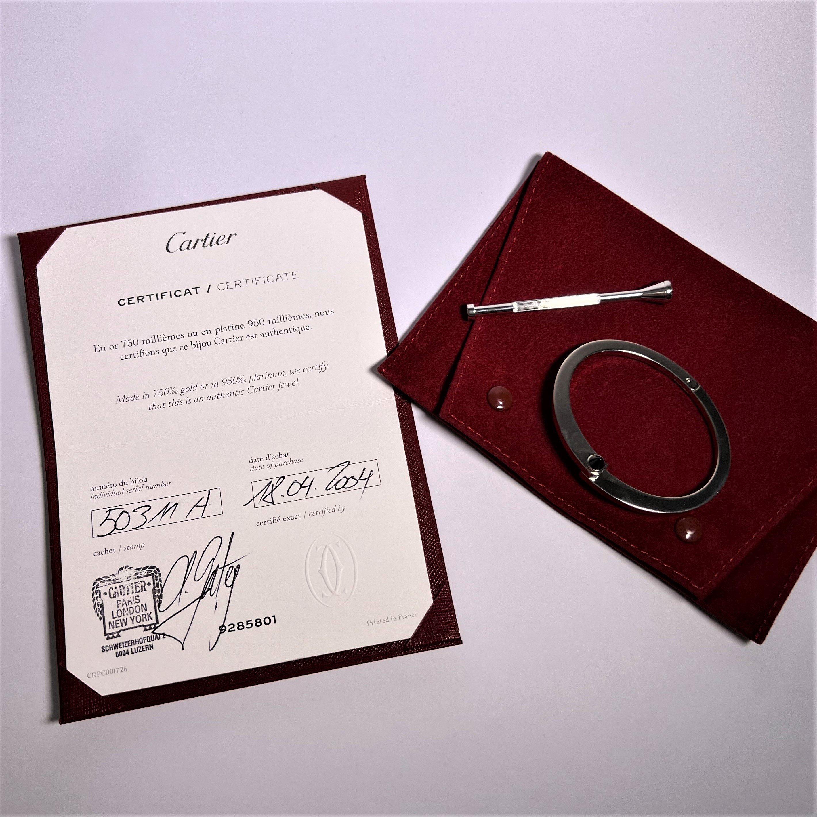 Cartier Bracelet Menotte en or blanc 18 carats et onyx  6
