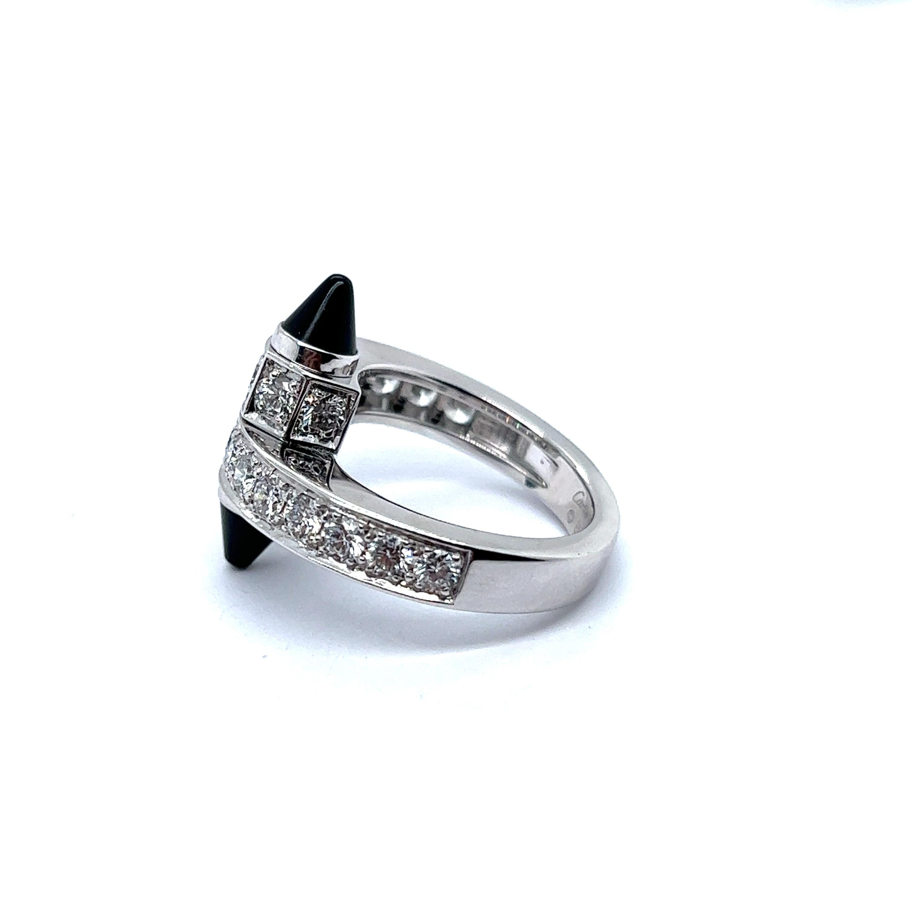 Cartier Menotte Ring with Diamonds and Onyx in 18 Karat White Gold  In Excellent Condition In Lucerne, CH