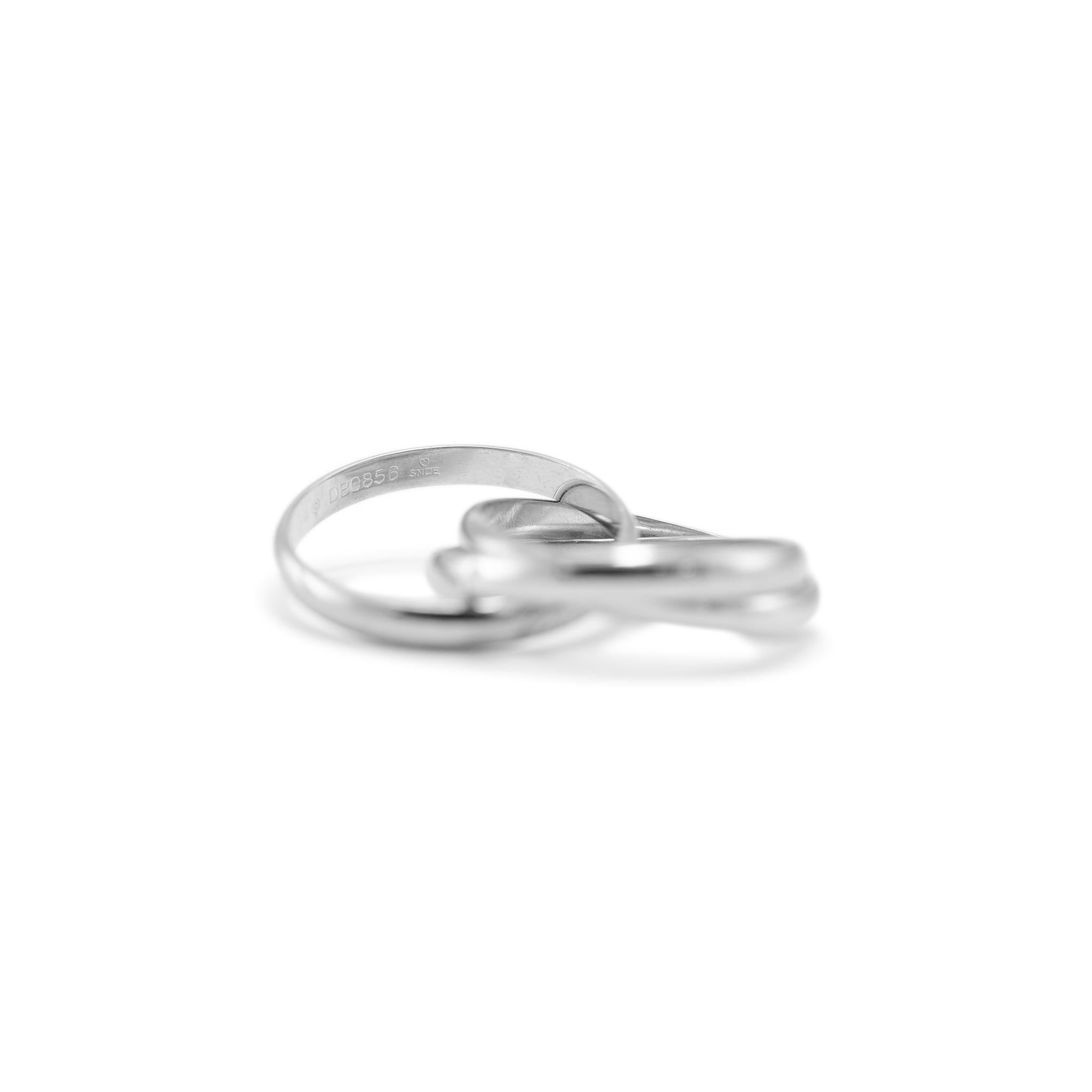 Cartier Herren 18K Weißgold Interlocking Trinity Band Ring im Zustand „Hervorragend“ in Houston, TX