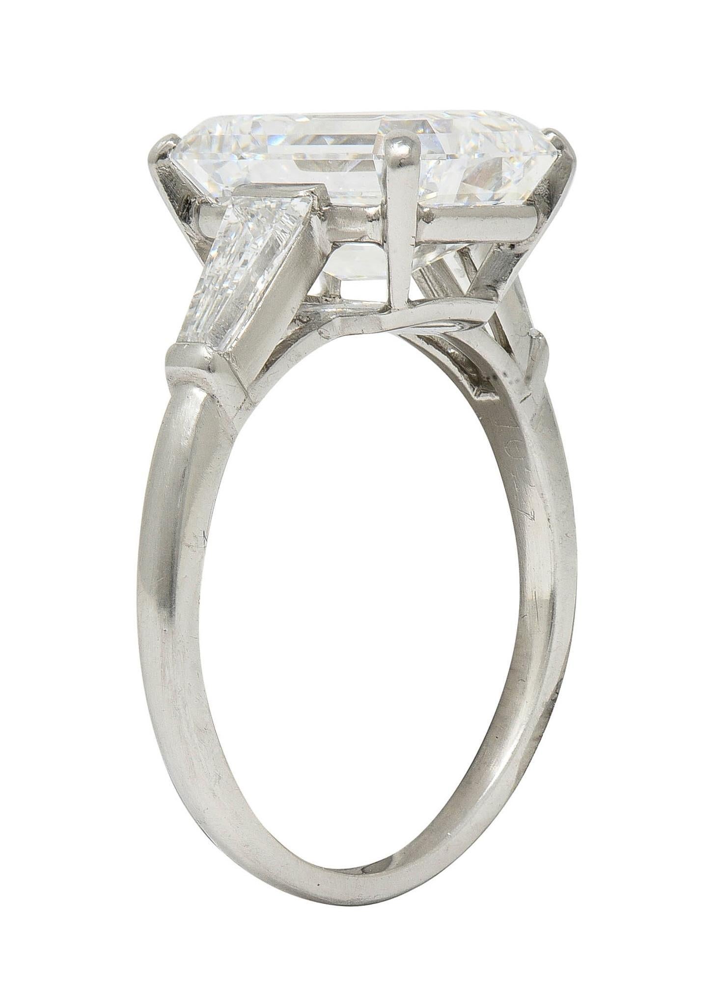 Cartier Mid-Century 5.40 CTW Emerald Diamond Platinum Vintage Engagement Ring For Sale 6