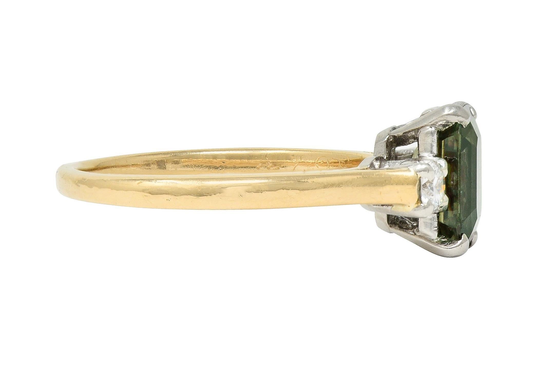 Cartier Mid-Century Alexandrite Diamond Platinum 14 Karat Gold Vintage Ring For Sale 1