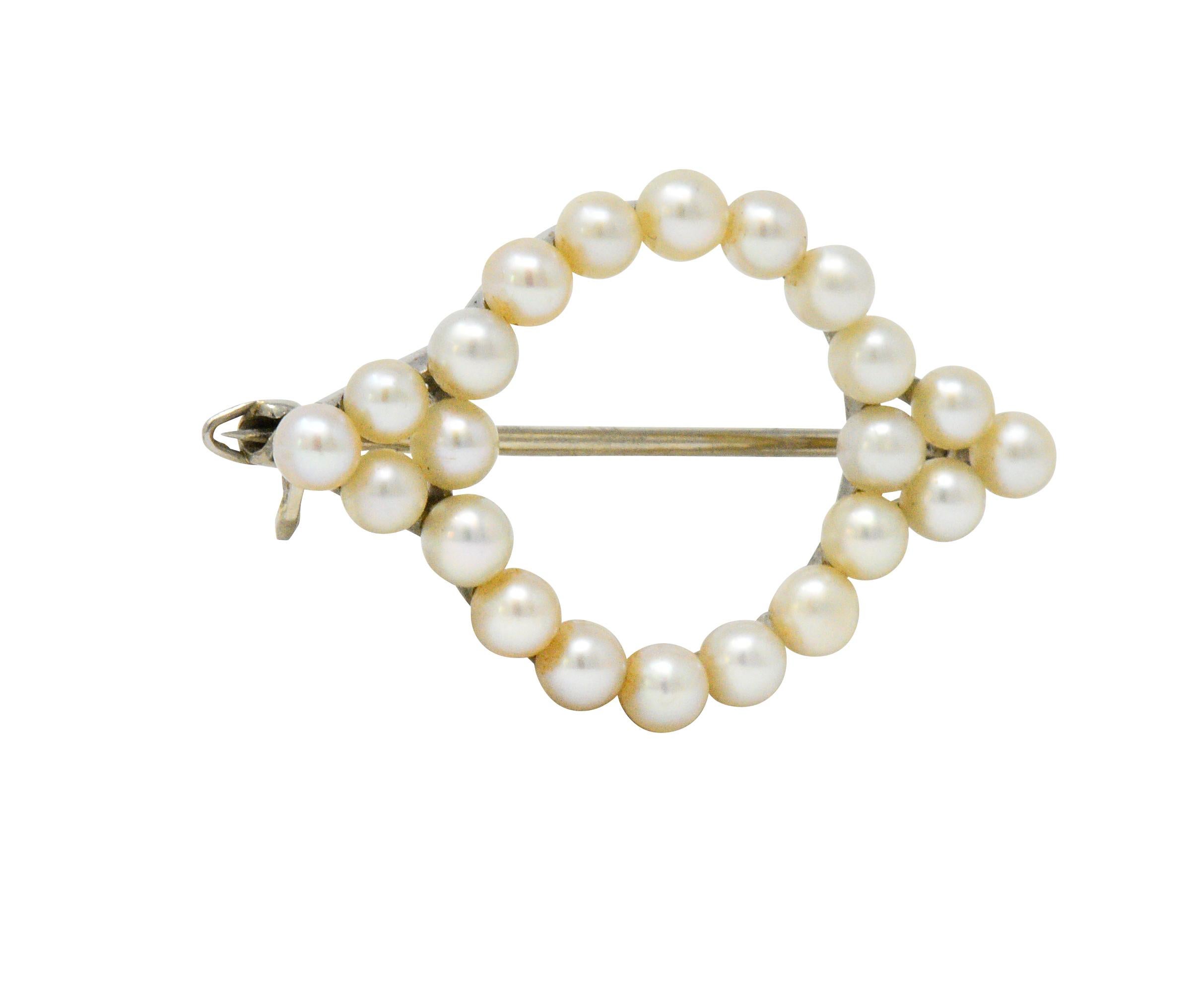 Cartier Midcentury Cultured Pearl Platinum 14 Karat Gold Pin Brooch In Excellent Condition In Philadelphia, PA