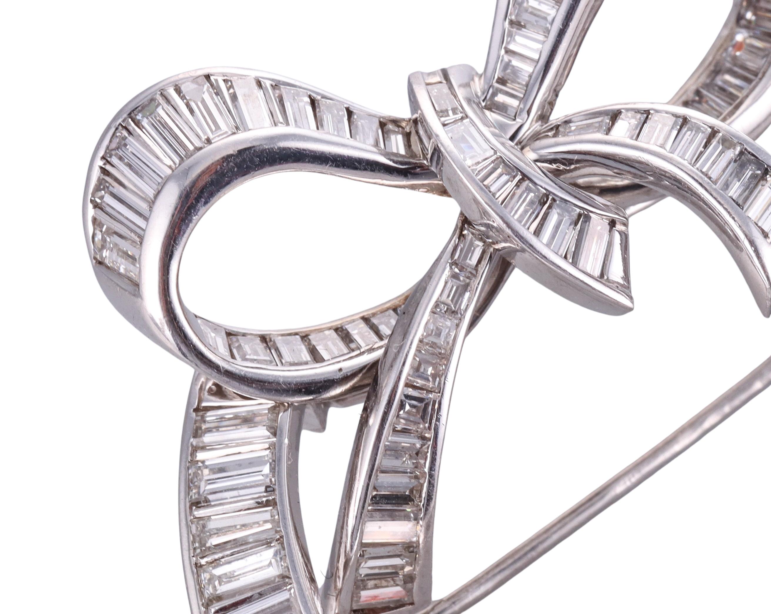 Cartier Midcentury Platinum Diamond Bow Brooch In Excellent Condition For Sale In New York, NY