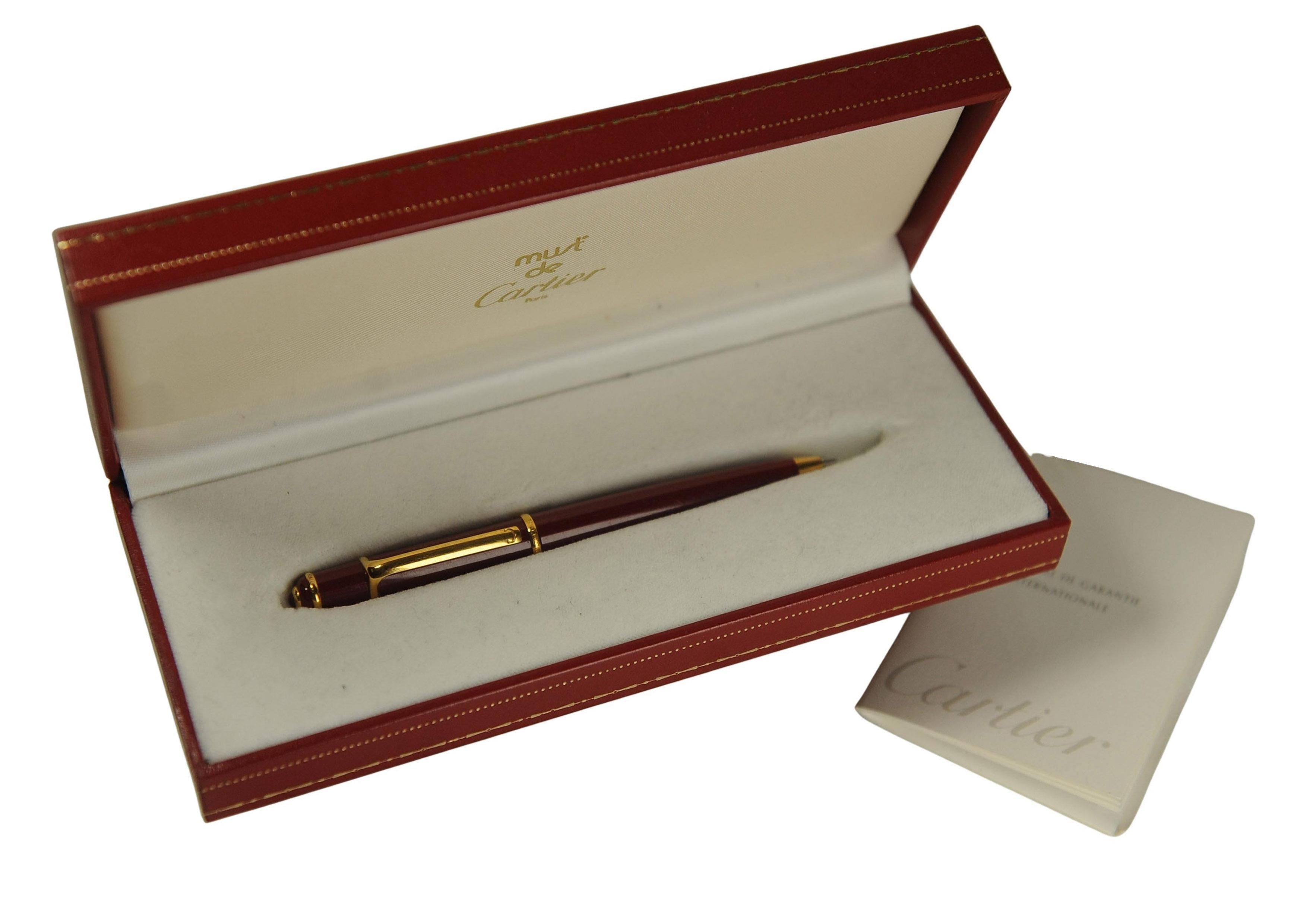 Penna a sfera Cartier Mini Diablo Red Composite con Cabochon In una scatola Cartier In condizioni buone in vendita a Reading, Berkshire