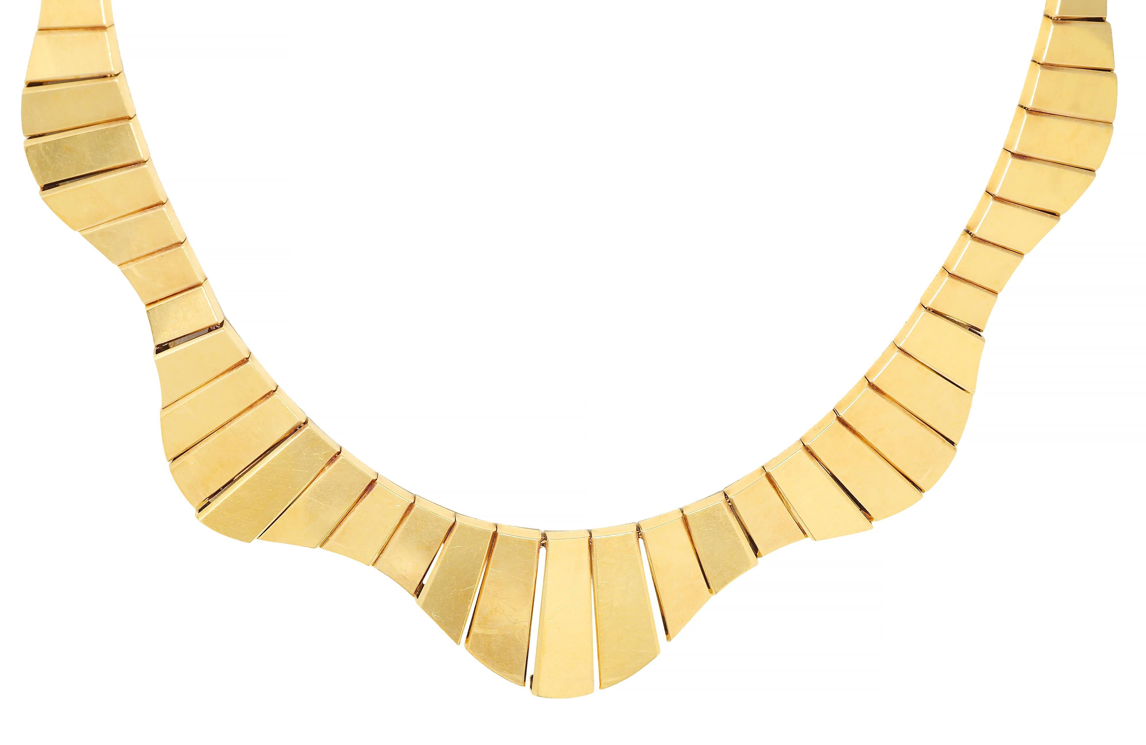 Cartier Modernist 18 Karat Yellow Gold Wave Link Vintage Necklace For Sale 3