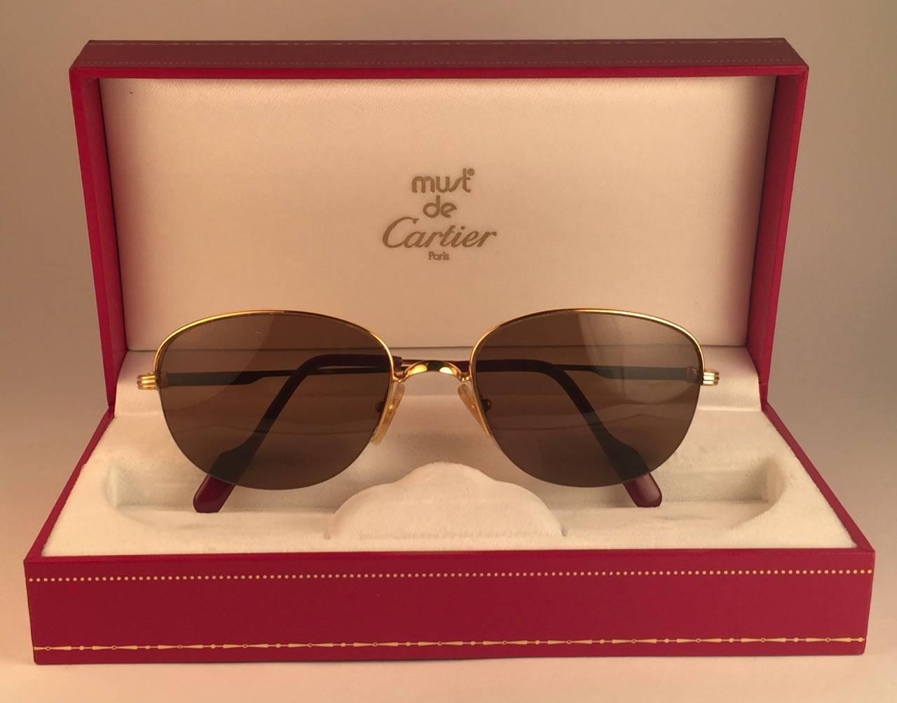 Lunettes de soleil Cartier Montaigne Half Frame 53mm 18k Gold Sunglasses France Excellent état - En vente à Baleares, Baleares