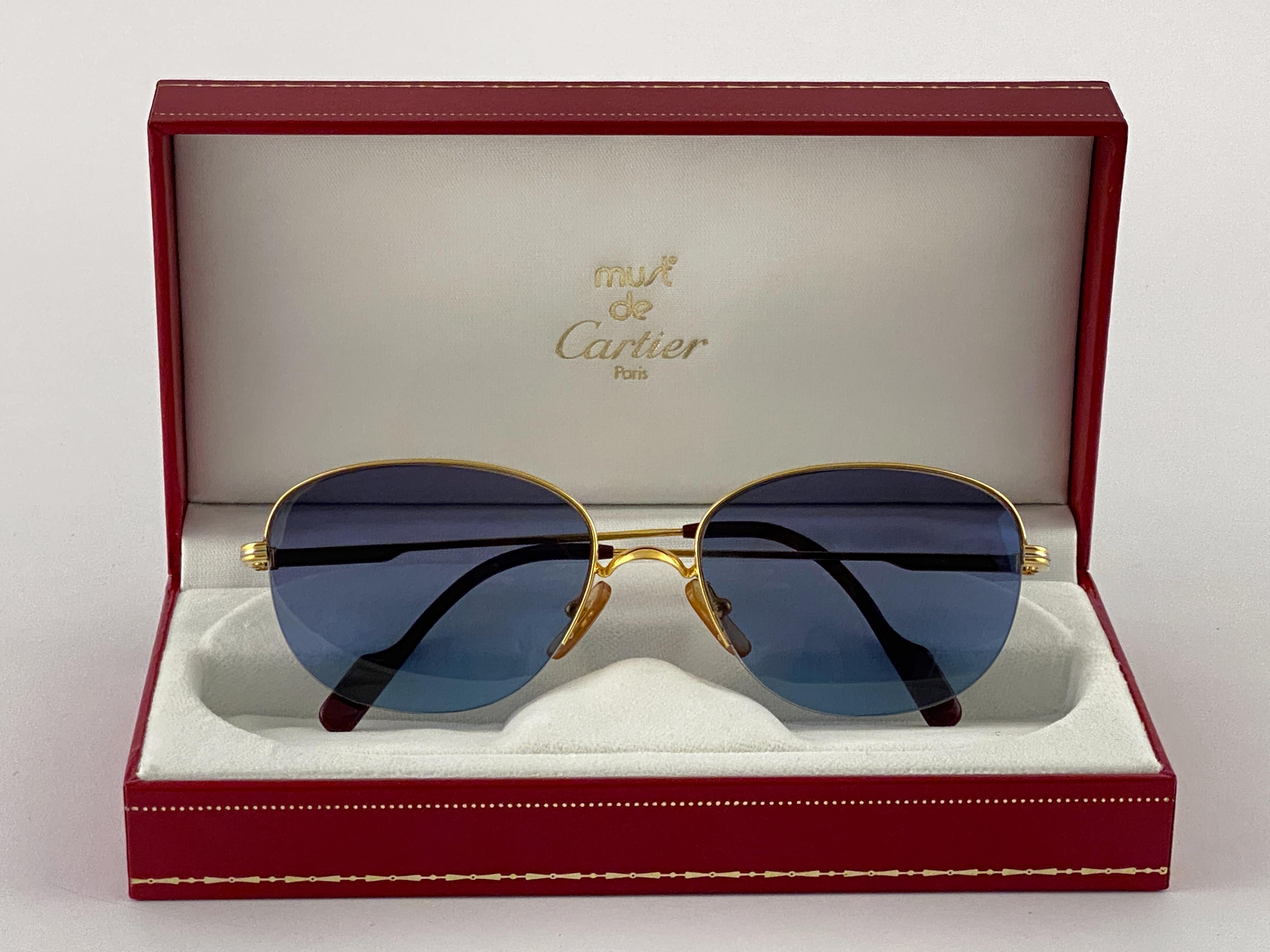 Cartier Montaigne Half Frame 55mm Sunglasses 18k Gold Sunglasses France For Sale 1