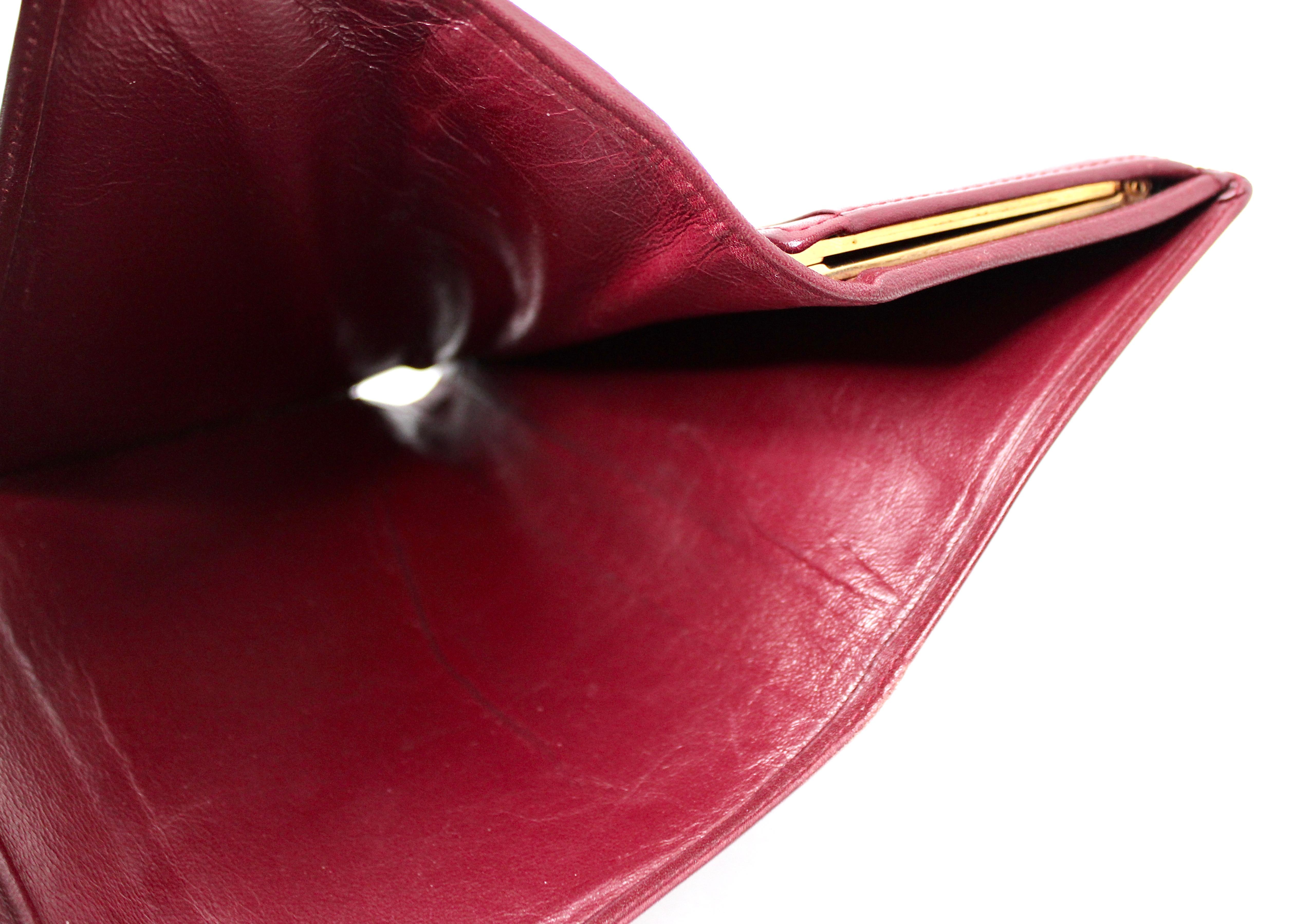Portafoglio Trifold in pelle bordeaux Must de Cartier circa anni '80 in vendita 8