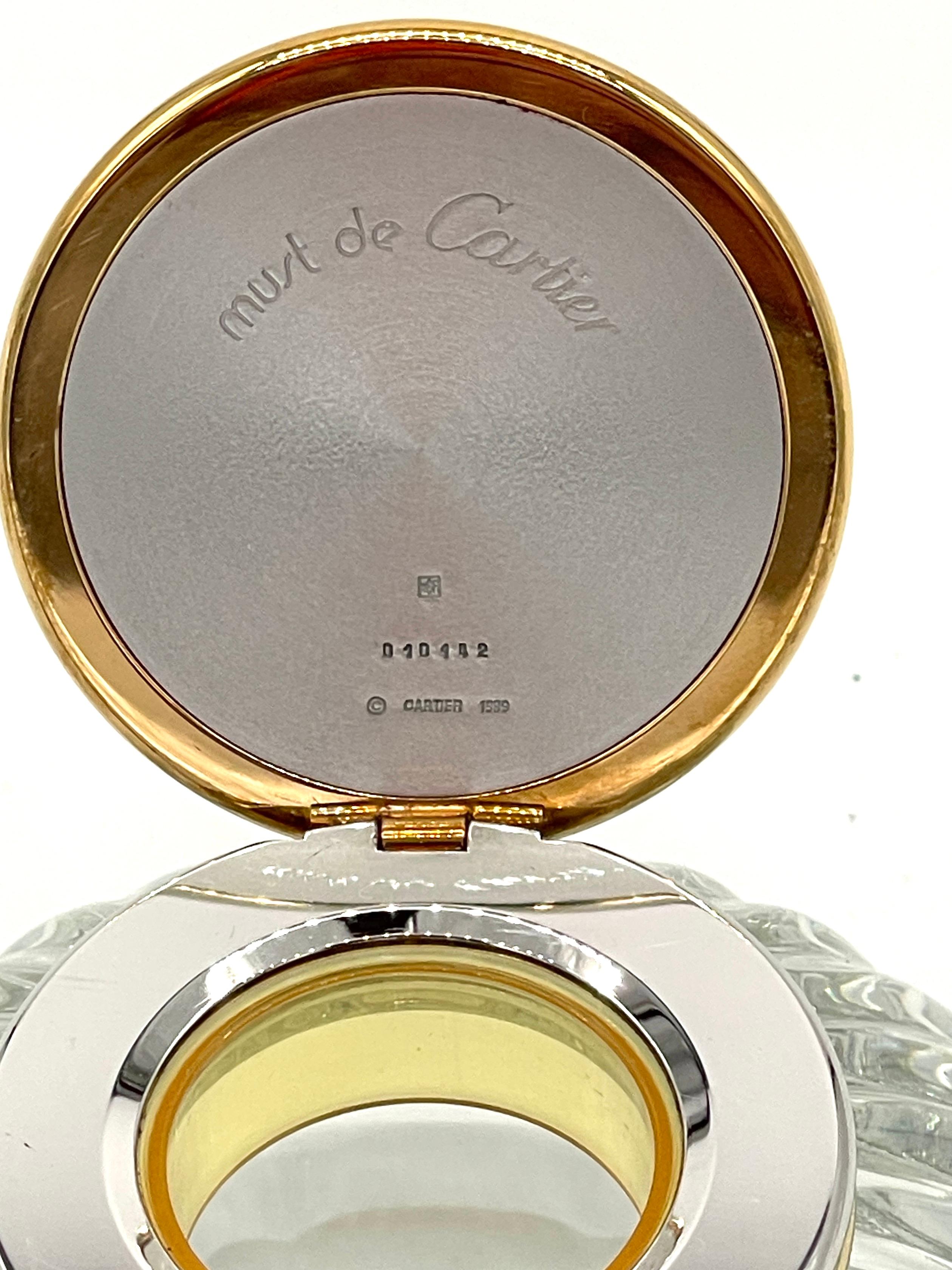 Français Encrier 'Must de Cartier' en cristal doré et argent Mellon de Cartier en vente